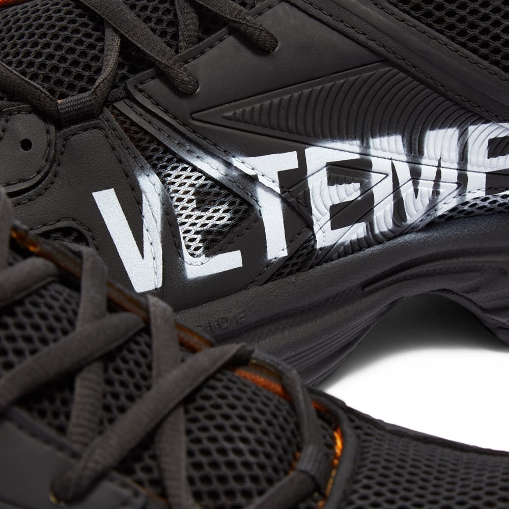 Vetements Artisanal Logo Handsprayed Spike Runners - 4