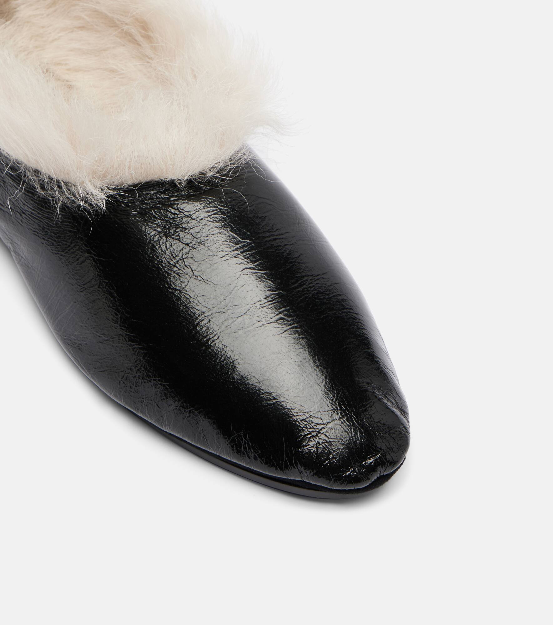 Shearling-trimmed leather slip-on shoes - 5