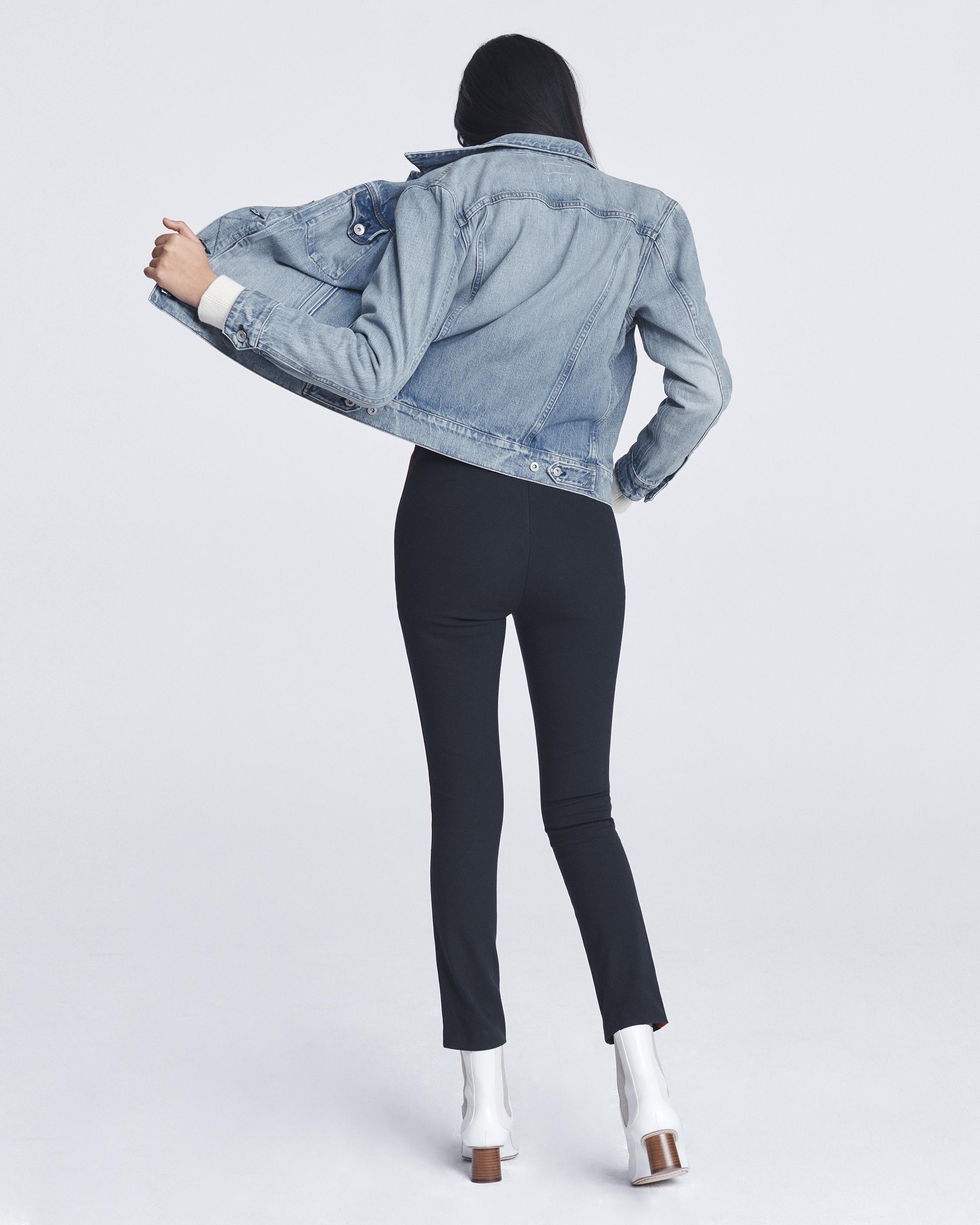 Shrunken Trucker Jean Jacket
Classic Fit Mid Indigo Jacket - 3