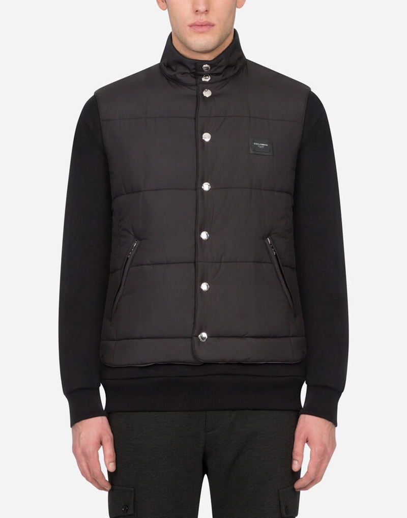 Nylon vest with branded plate 1