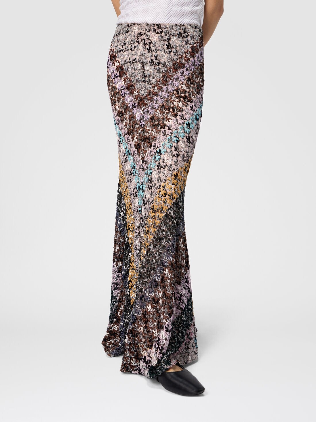 Flared Long Skirt in Lace - 4