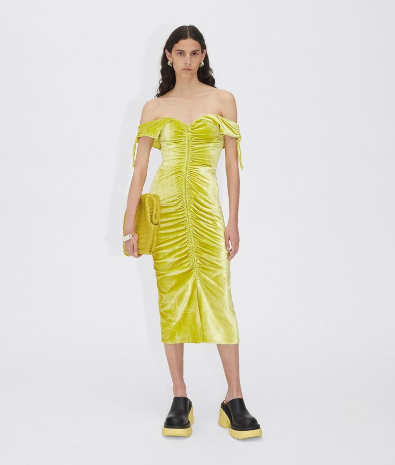 Bottega Veneta clasp outlook