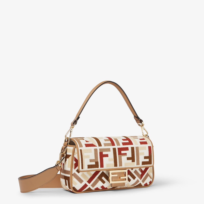 FENDI Baguette outlook