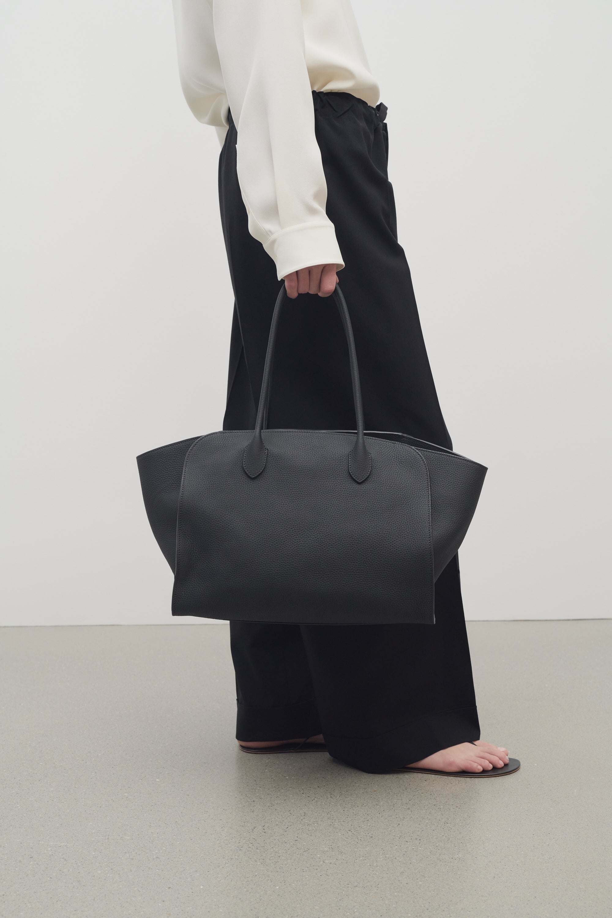 Marlo 14 Bag in Leather 5