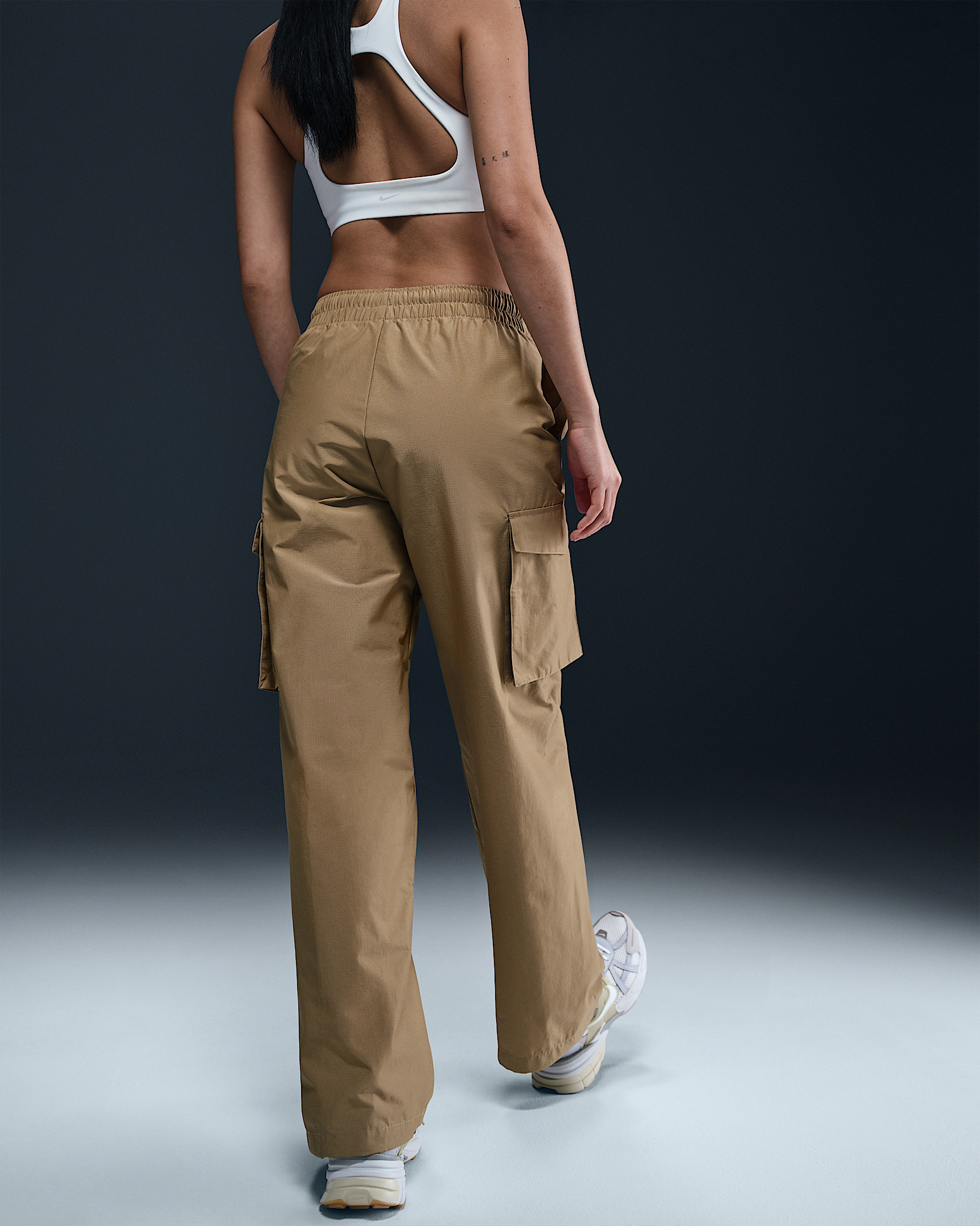 Nike Sportswear Everything Wovens Women's Mid-Rise Cargo Pants - 3