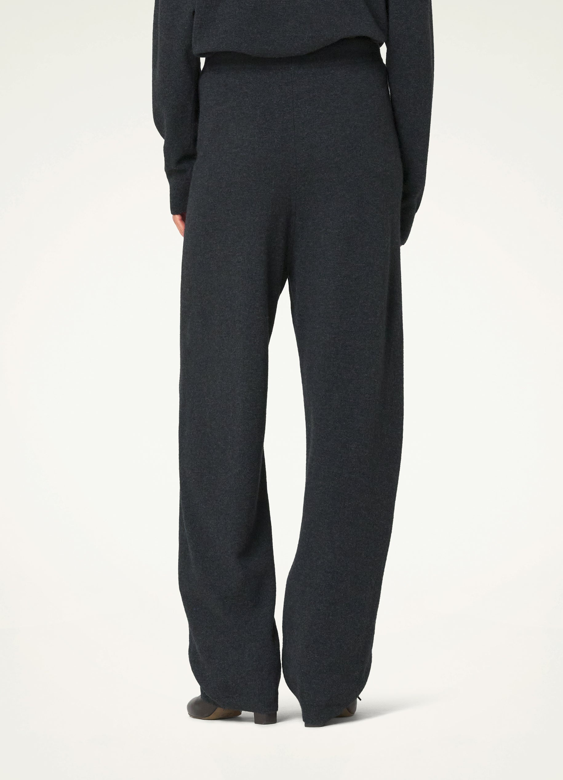 SOFT CURVED PANTS - 3