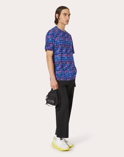 Valentino T-SHIRT WITH V NEON OPTICAL PRINT outlook