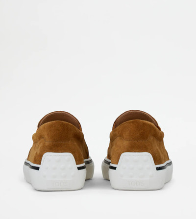 Tod's SLIP-ONS IN SUEDE - BROWN outlook