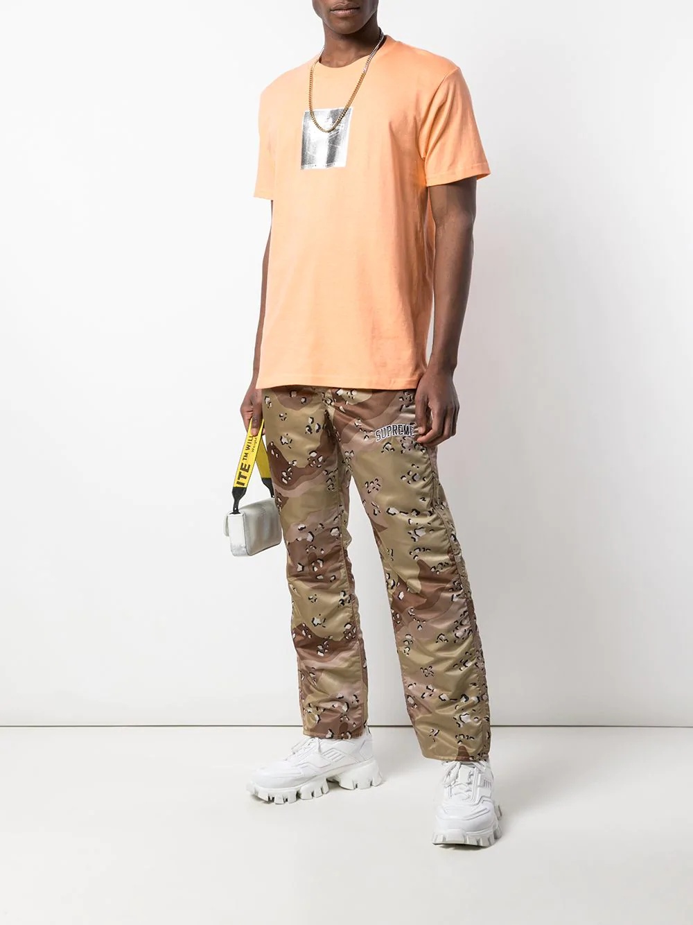 x Levis camouflage trousers  - 2