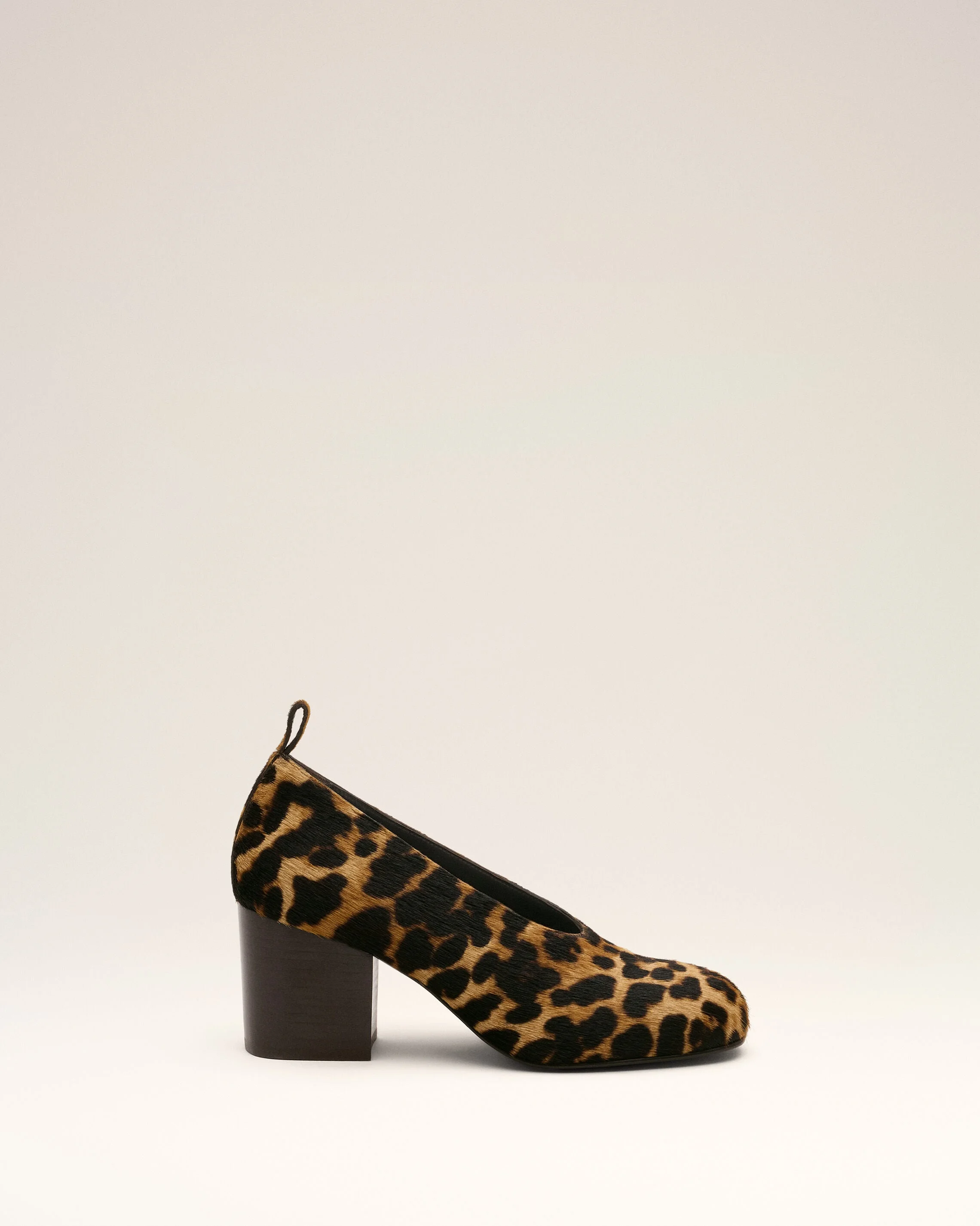 LEOPARD PRINTED COWHIDE LEATHER PUMPS - 1