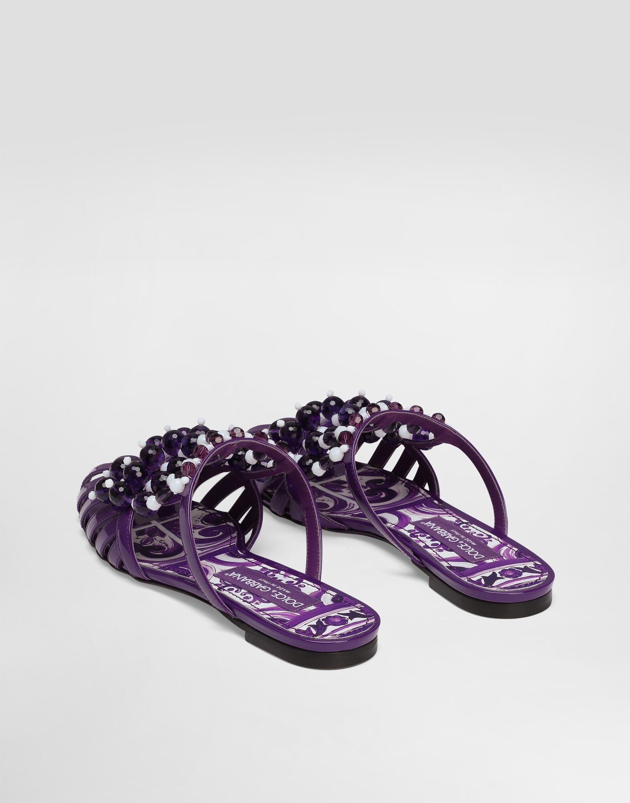 Patent leather sandal with stones - 3