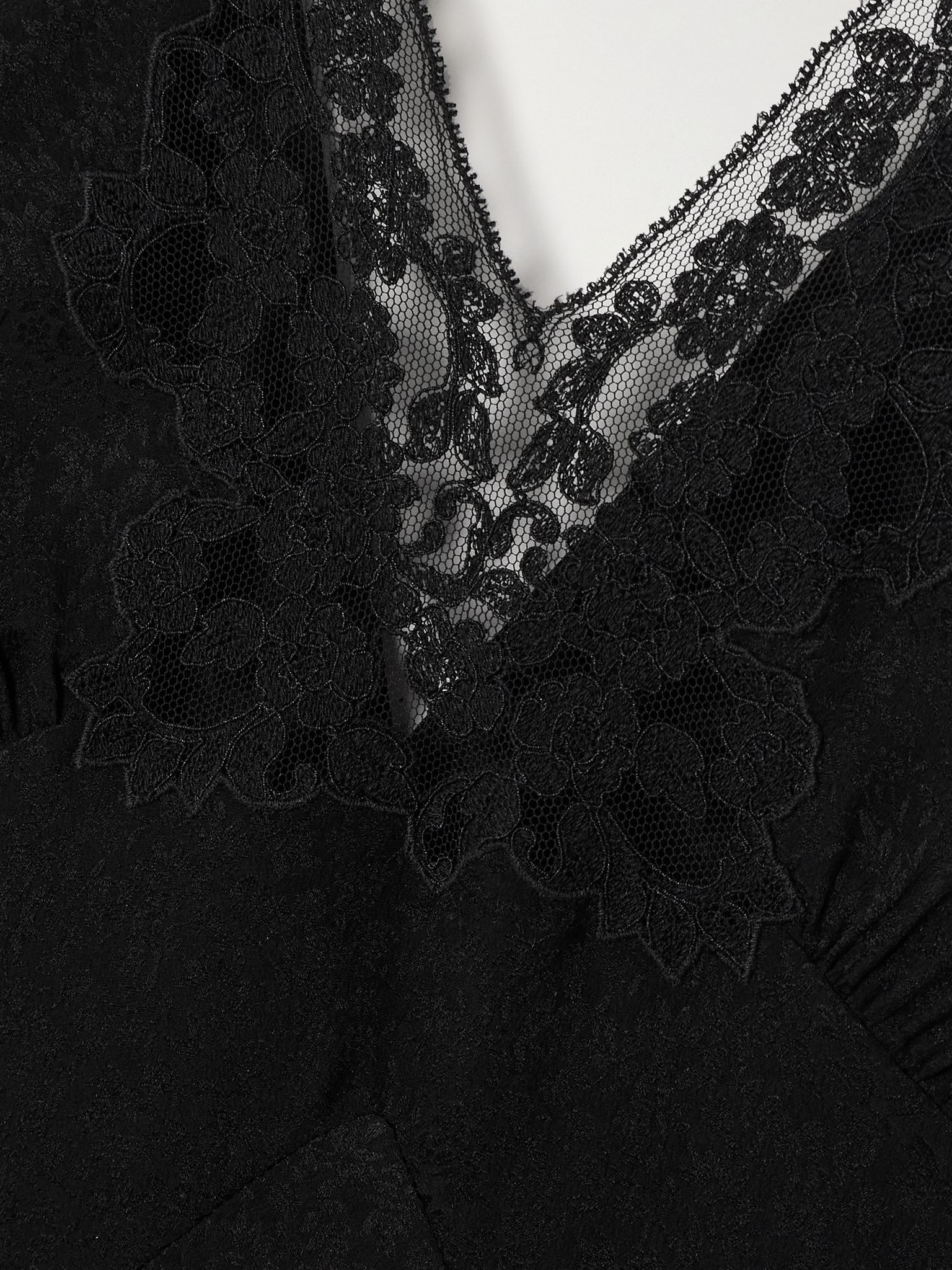 Lace-trimmed silk-jacquard gown Black - 5