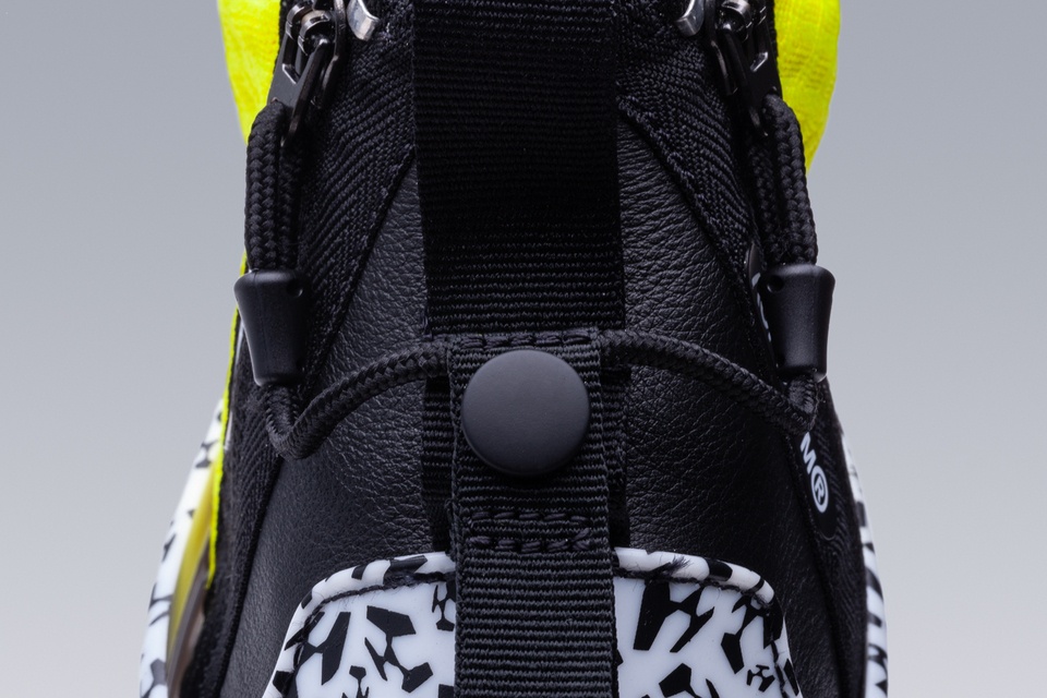 APM2-100 Nike® Air Presto Mid / Acronym® White/Dynamic Yellow/Black - 17