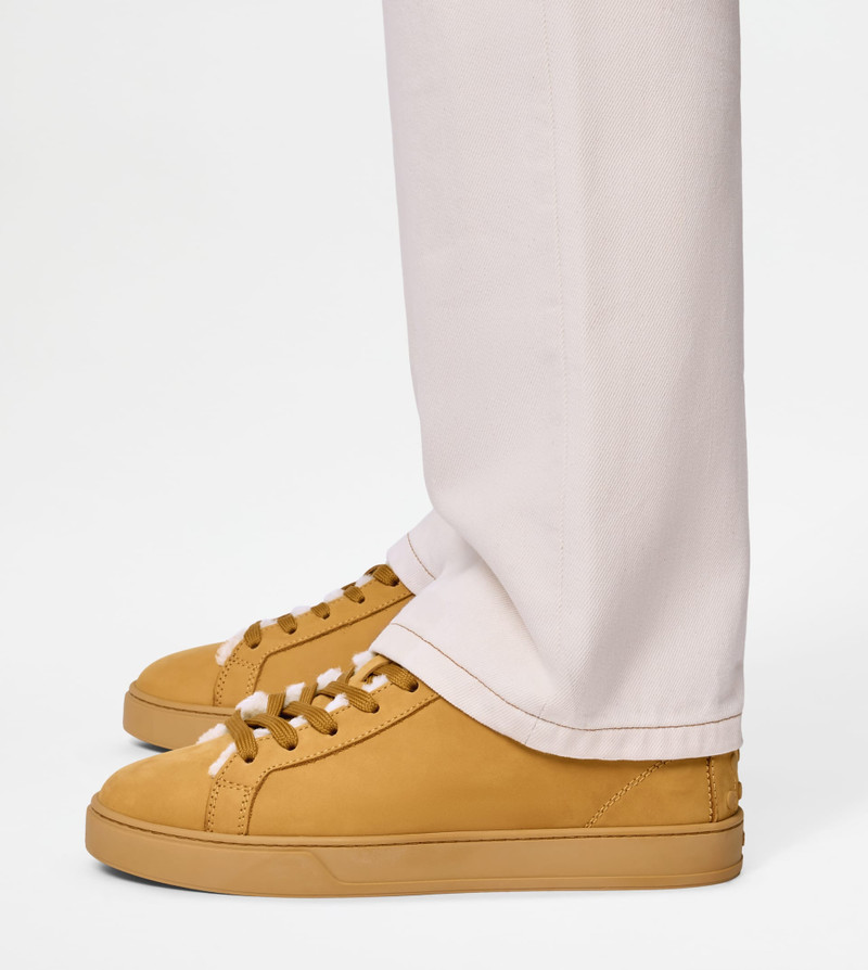 Tod's SNEAKERS IN NUBUCK - BEIGE outlook