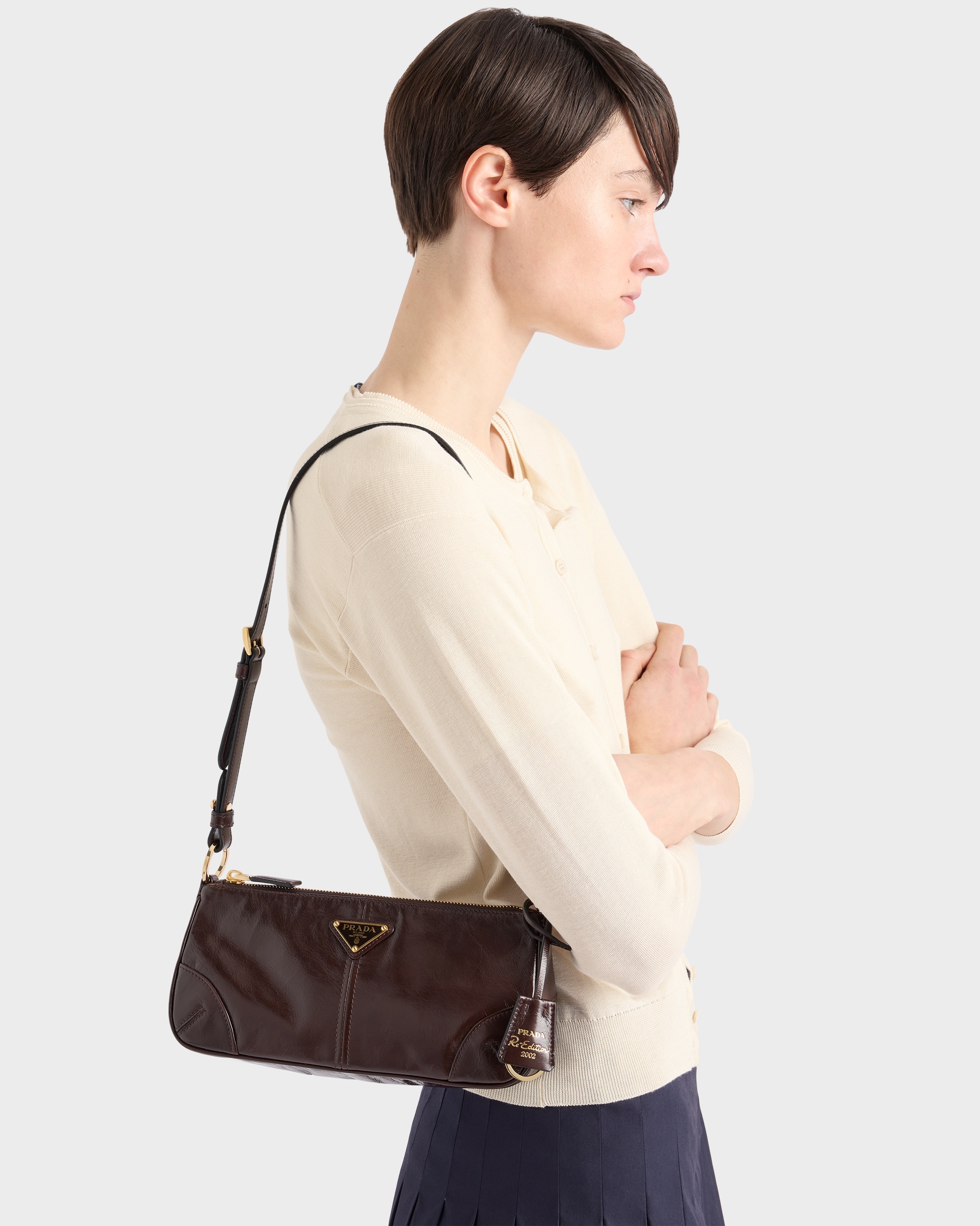 Prada Re-Edition 2002 medium leather shoulder bag - 7