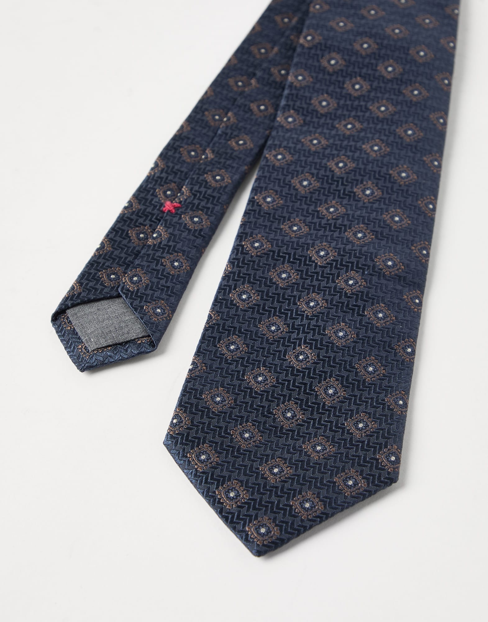 Silk tie with geometric pattern - 2