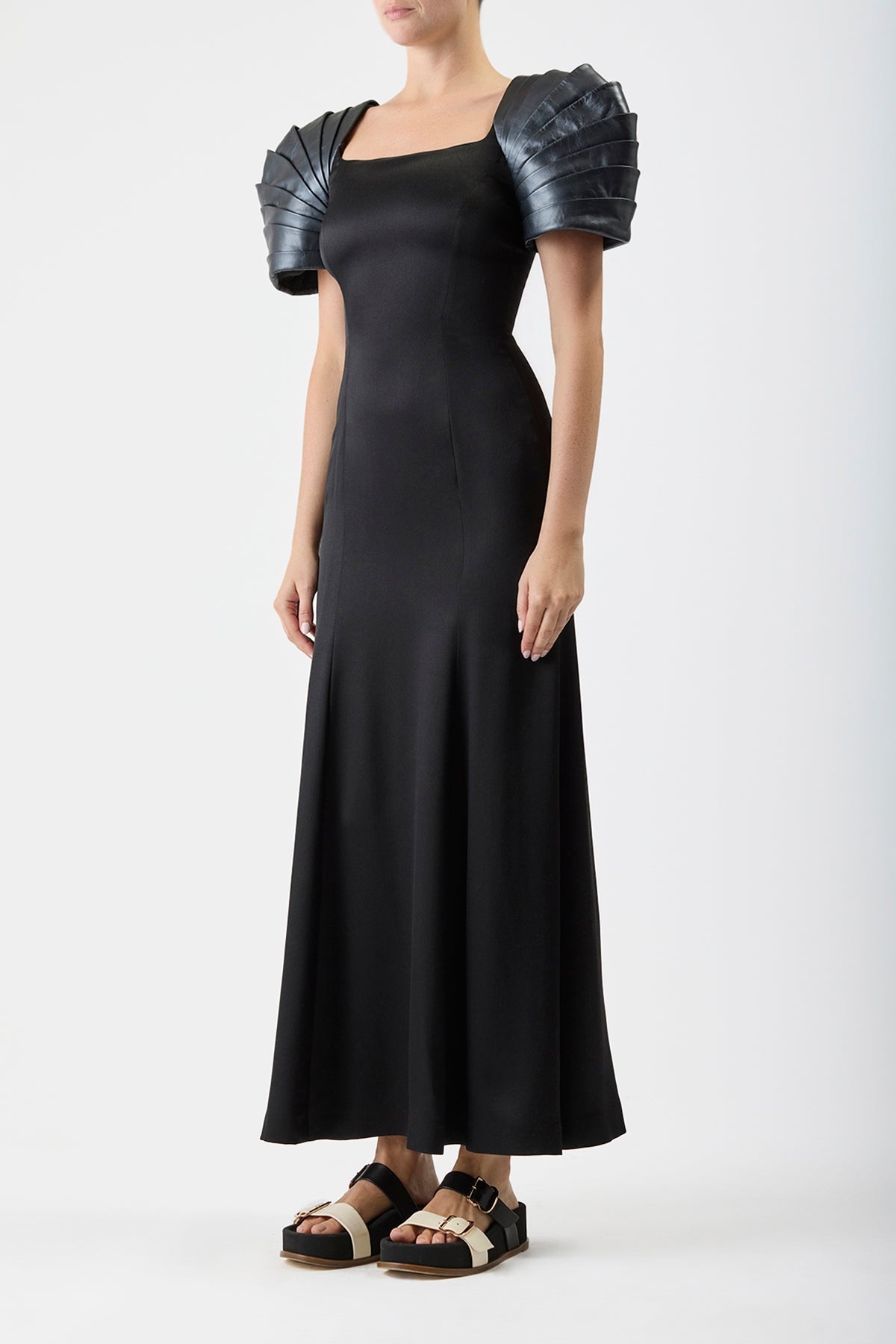 Duchess Pleated Dress in Silk with Leather - 3