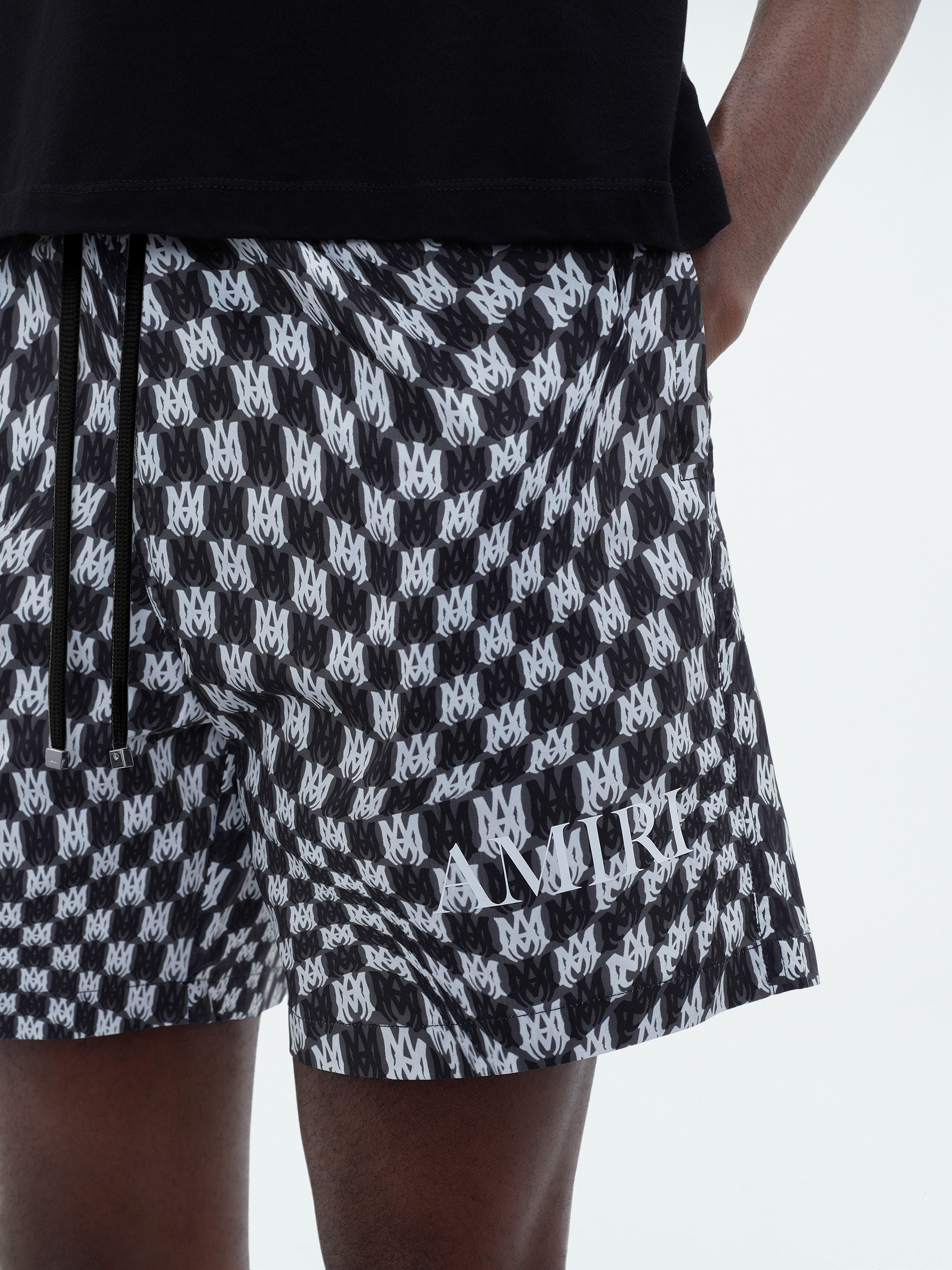 "WAVY" M.A. SWIM TRUNK - 7