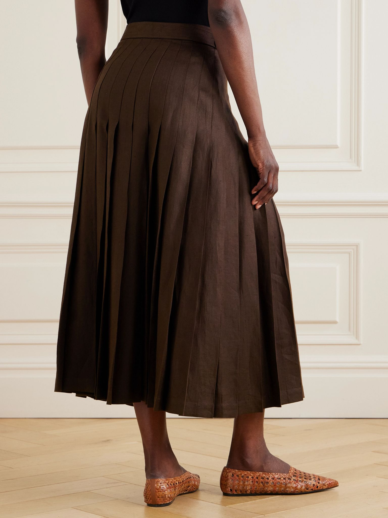 Yasmina belted pleated linen-twill wrap skirt Brown - 4