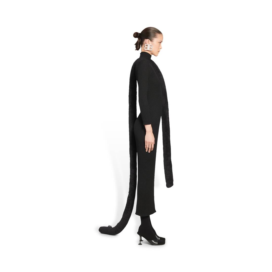 Women's Fitted Dress in Black - 3