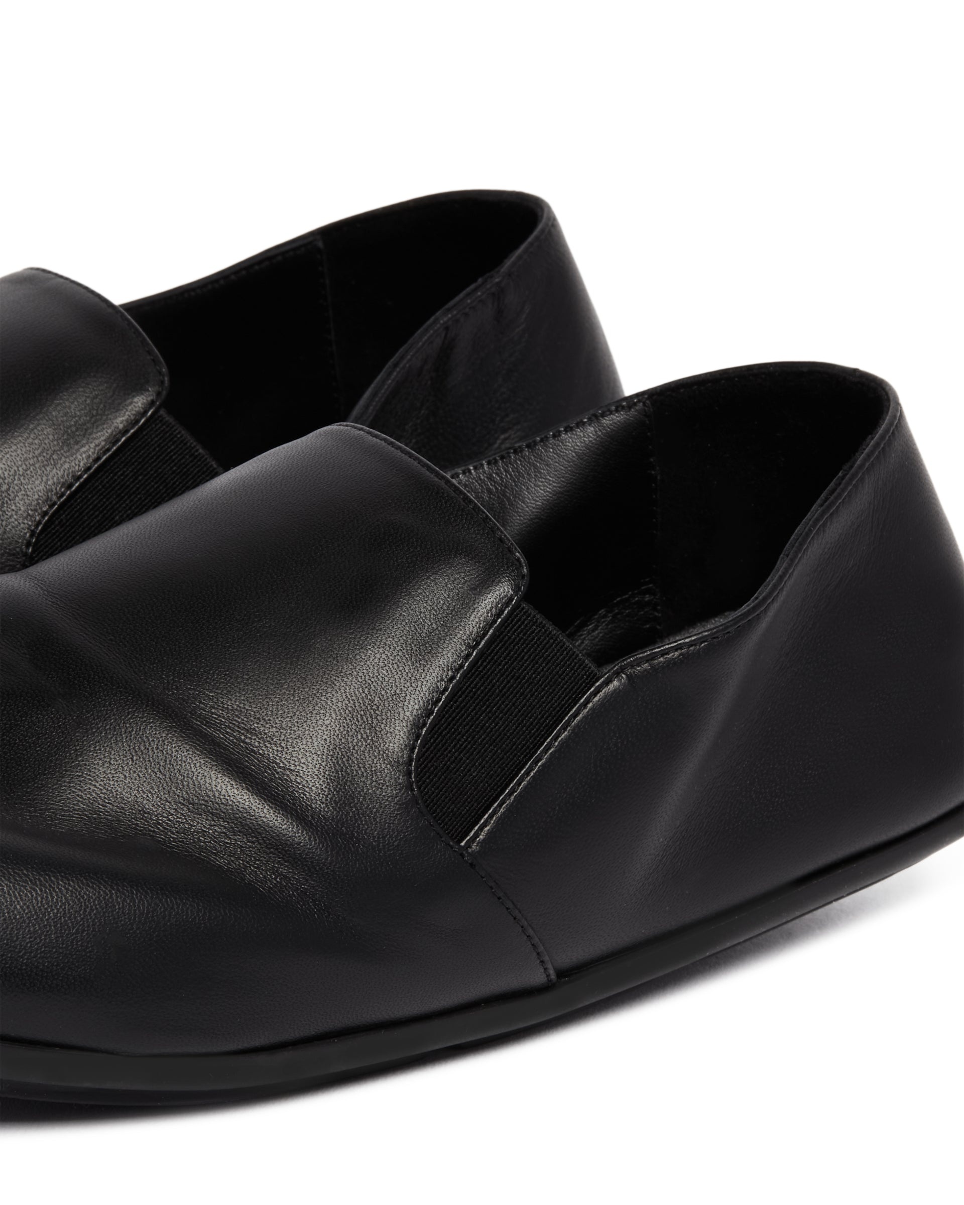 Black Vincit Slippers - 6