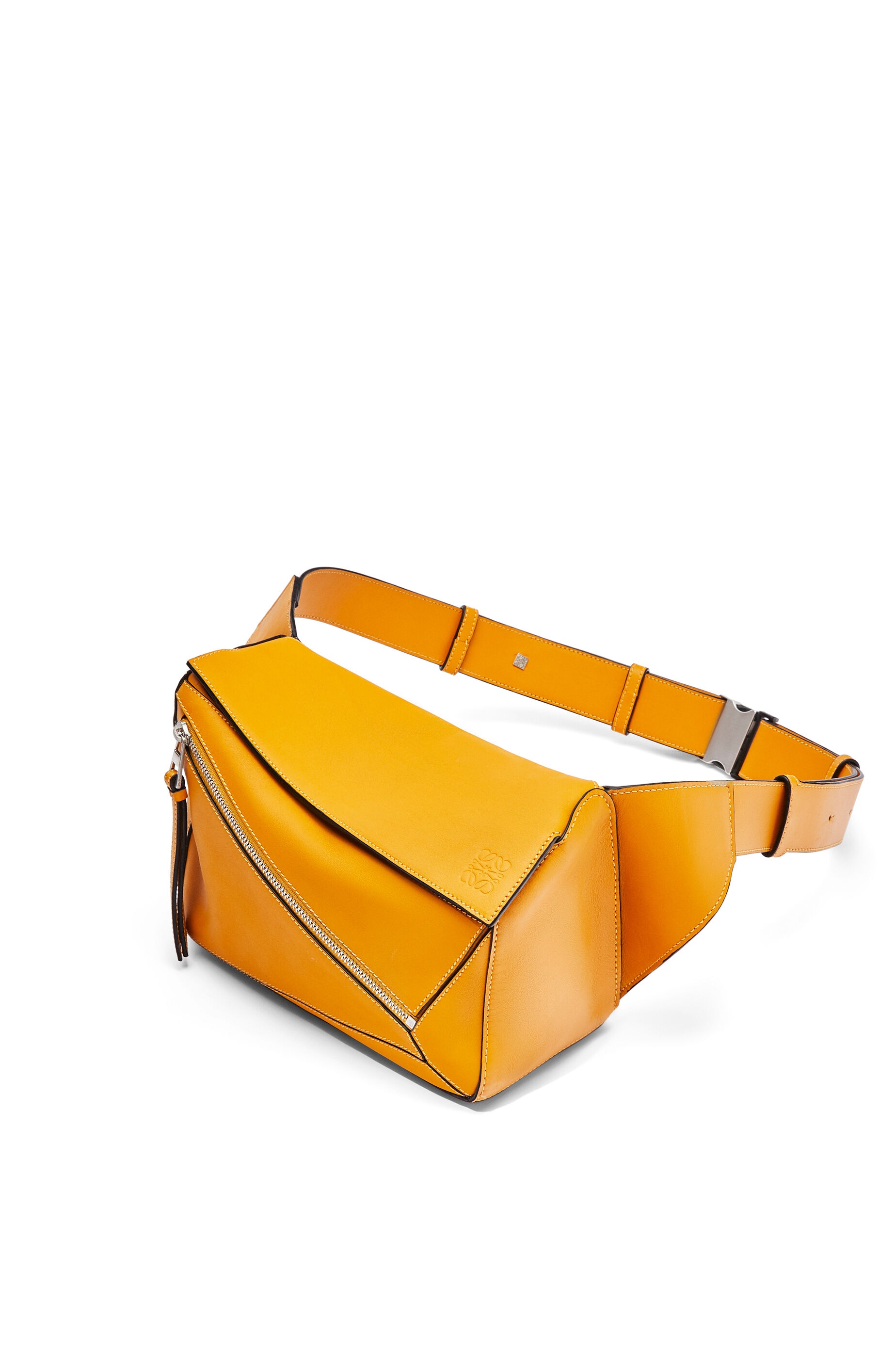 Small Puzzle Bumbag in classic calfskin - 3