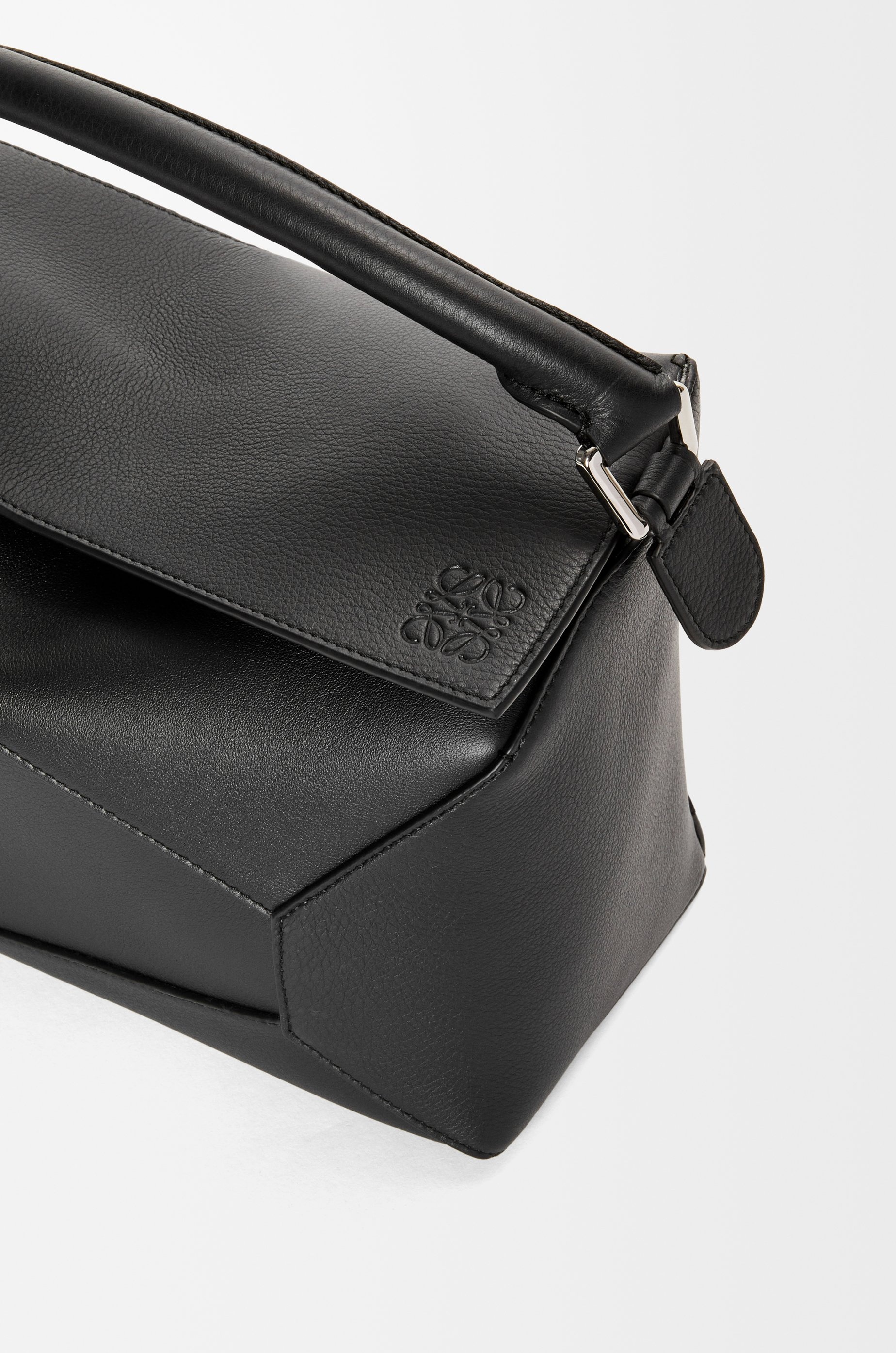 Puzzle bag in classic calfskin - 8