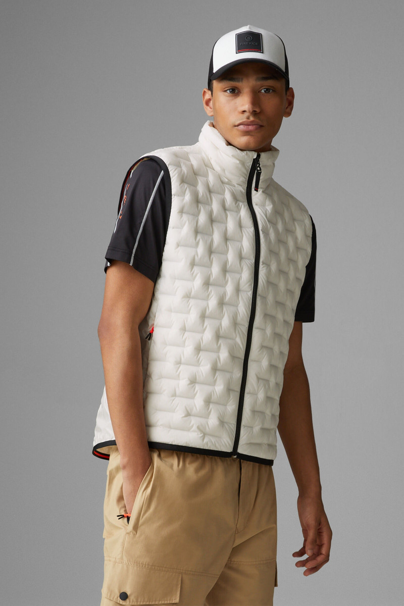 Gabriel Lightweight down vest in Off-white 2
