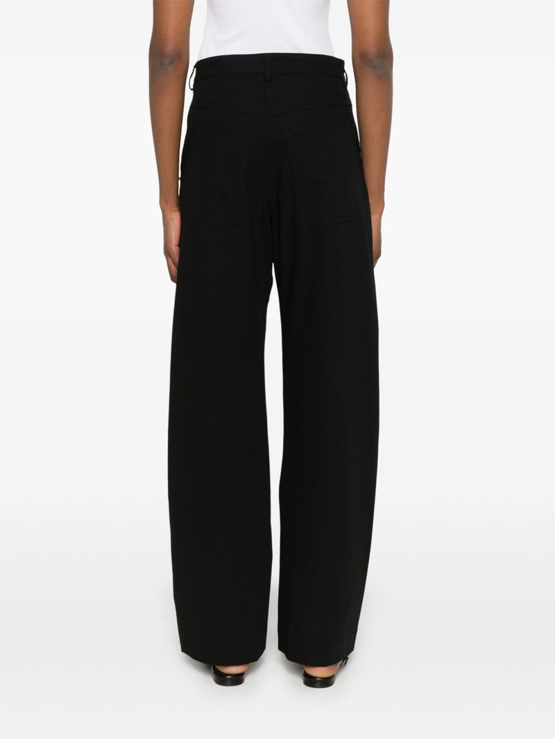 high-waisted trousers 4