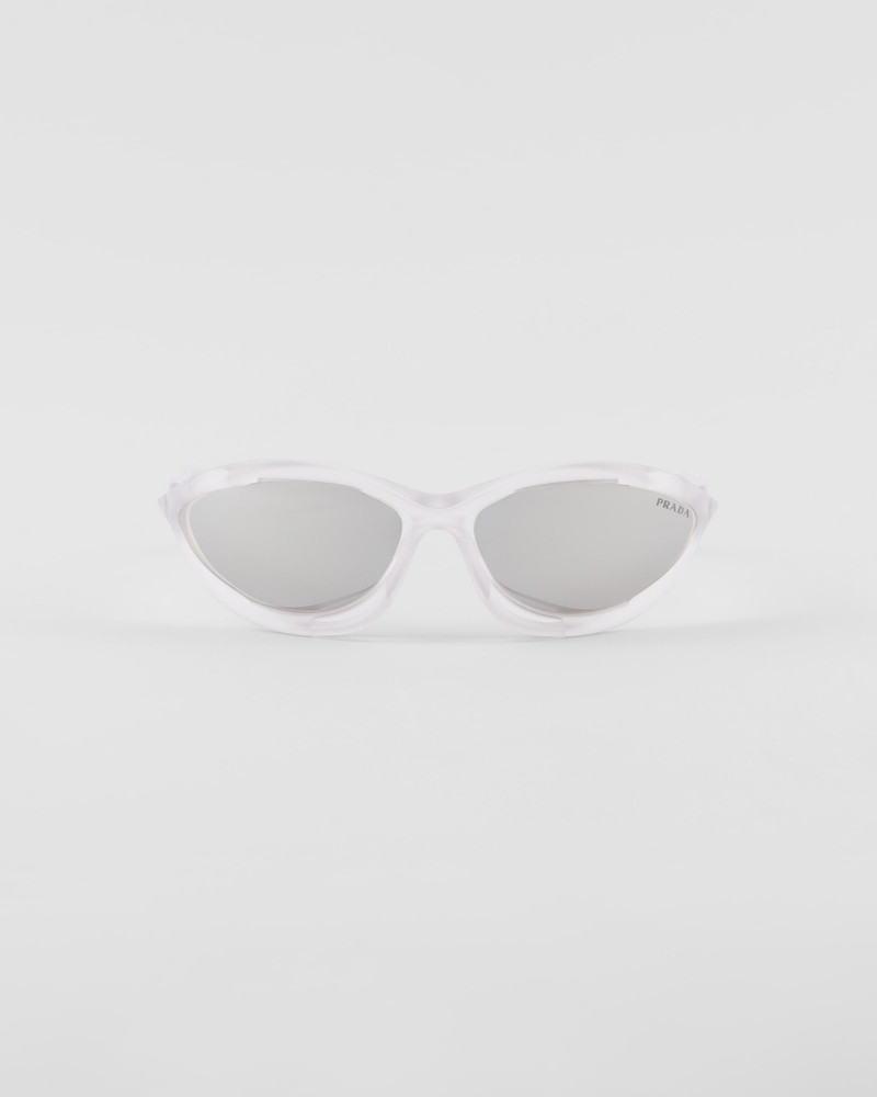 Sunglasses with the Prada logo 1