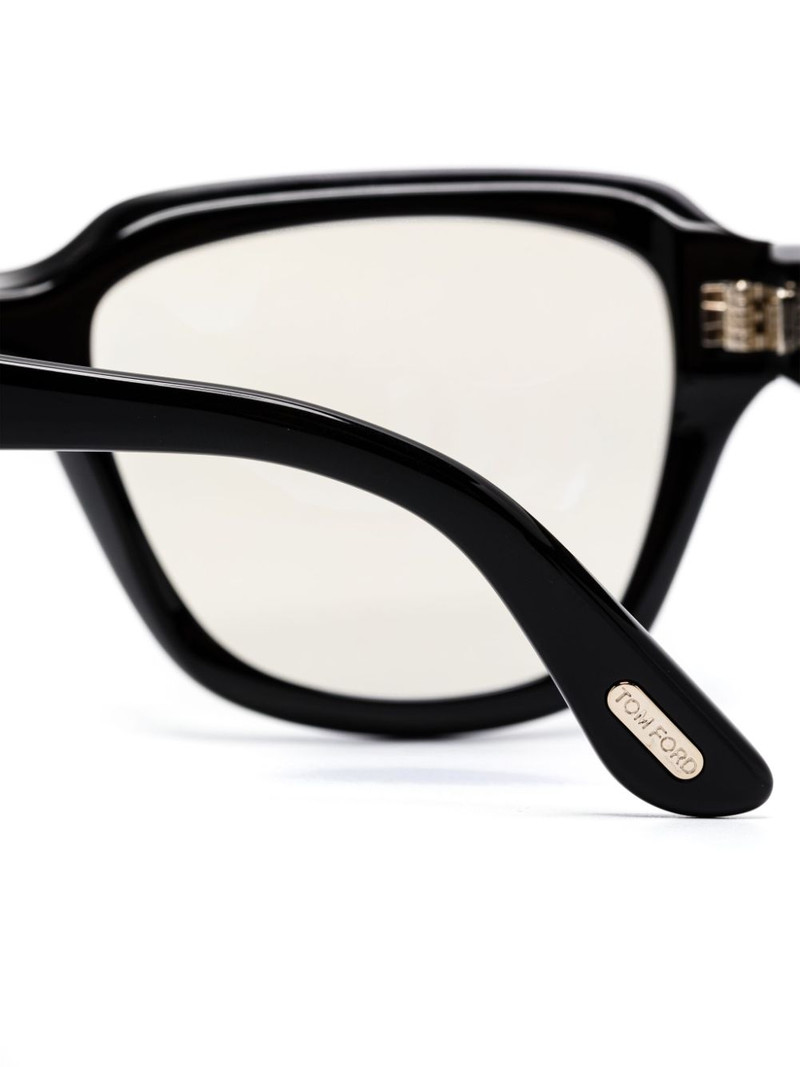 cat-eye glasses 3