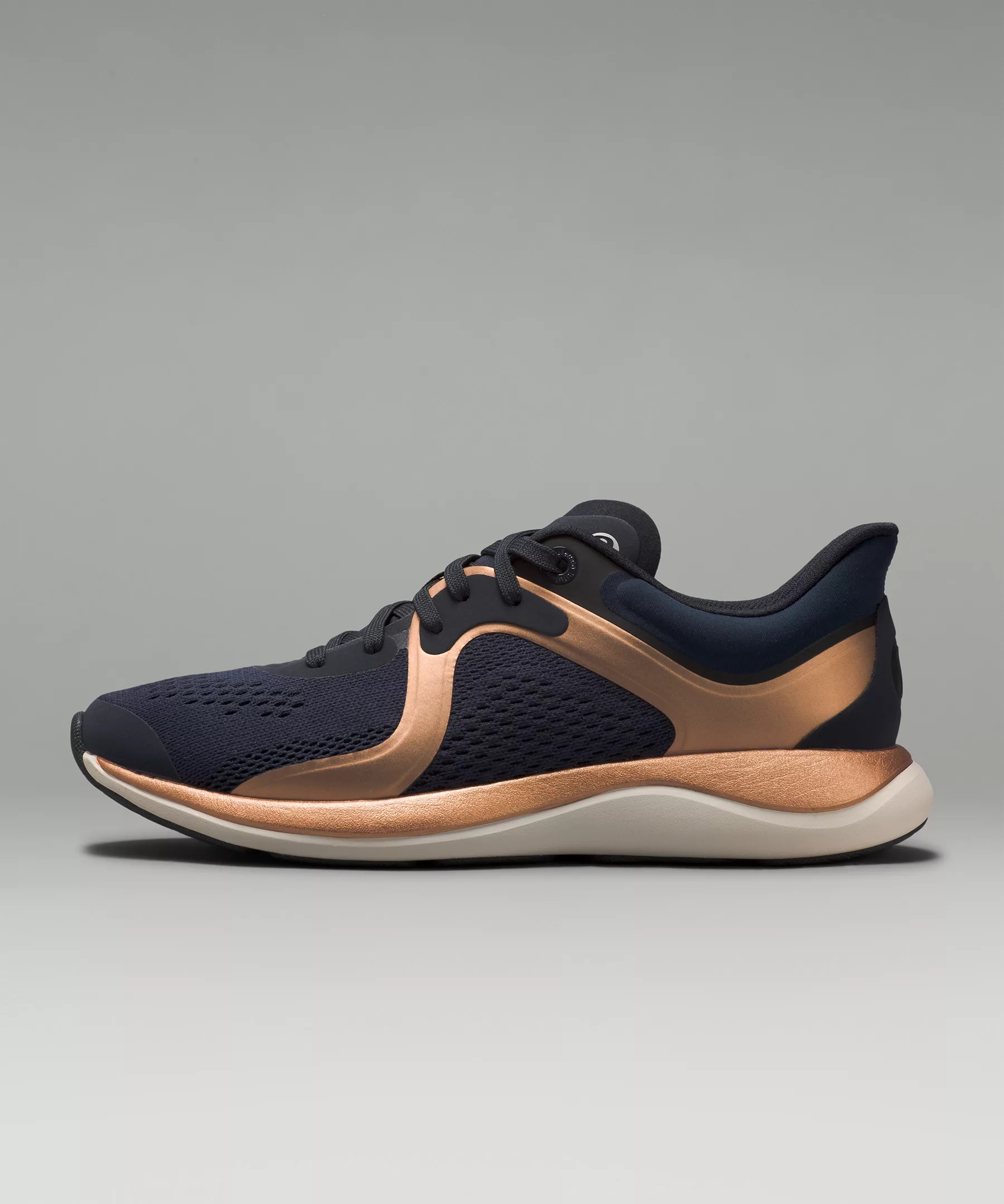 Women's Chargefeel Low Workout Shoe - 4
