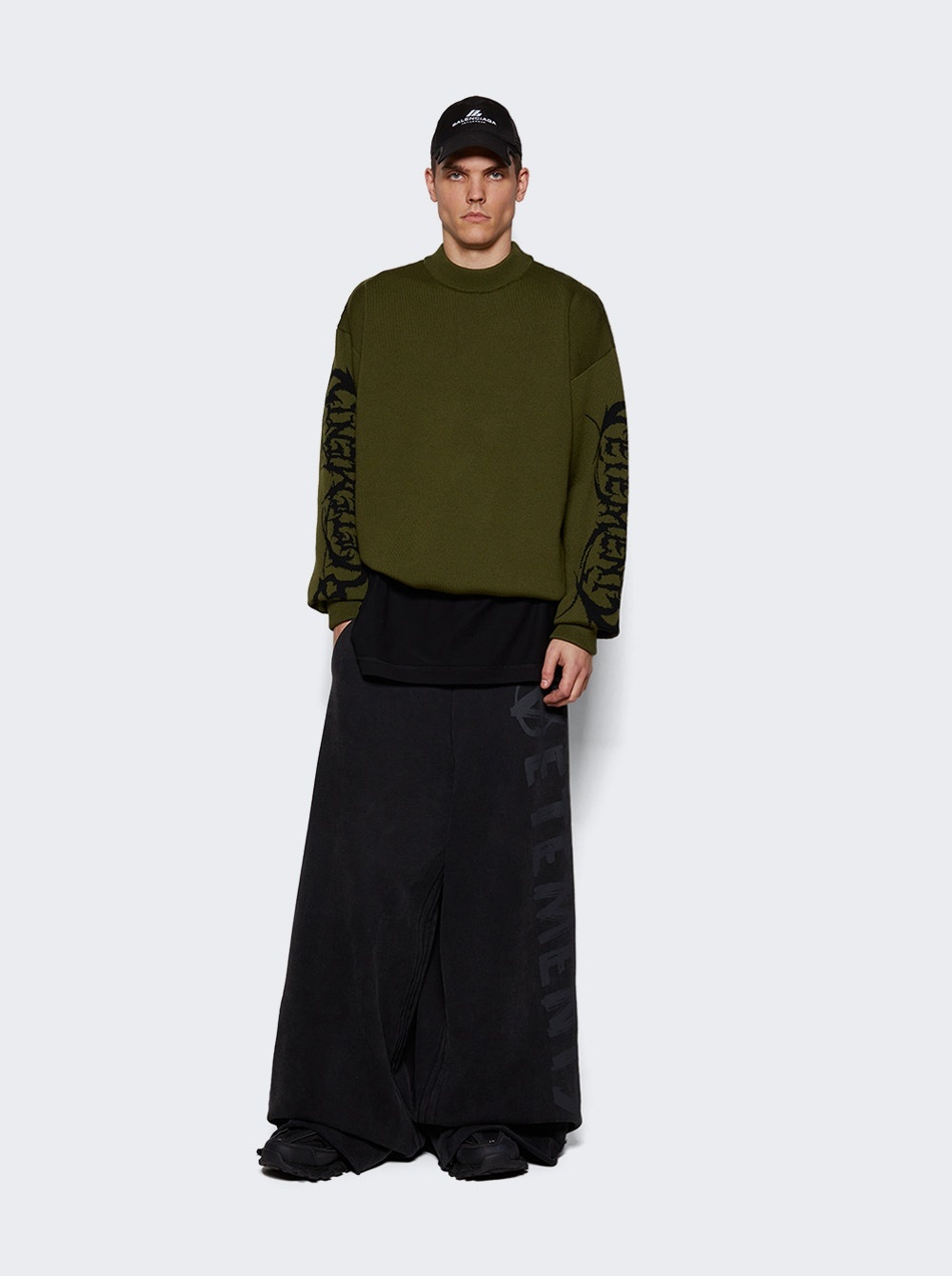 Metal Sleeve Logo Sweater Khaki - 1