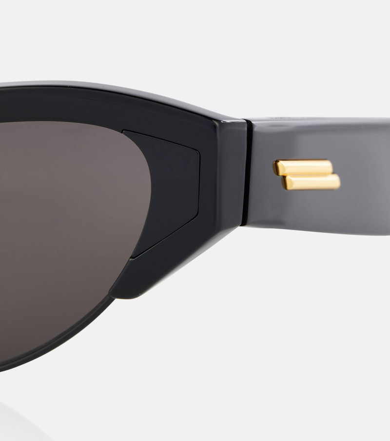 Bottega Veneta Cat-eye sunglasses outlook