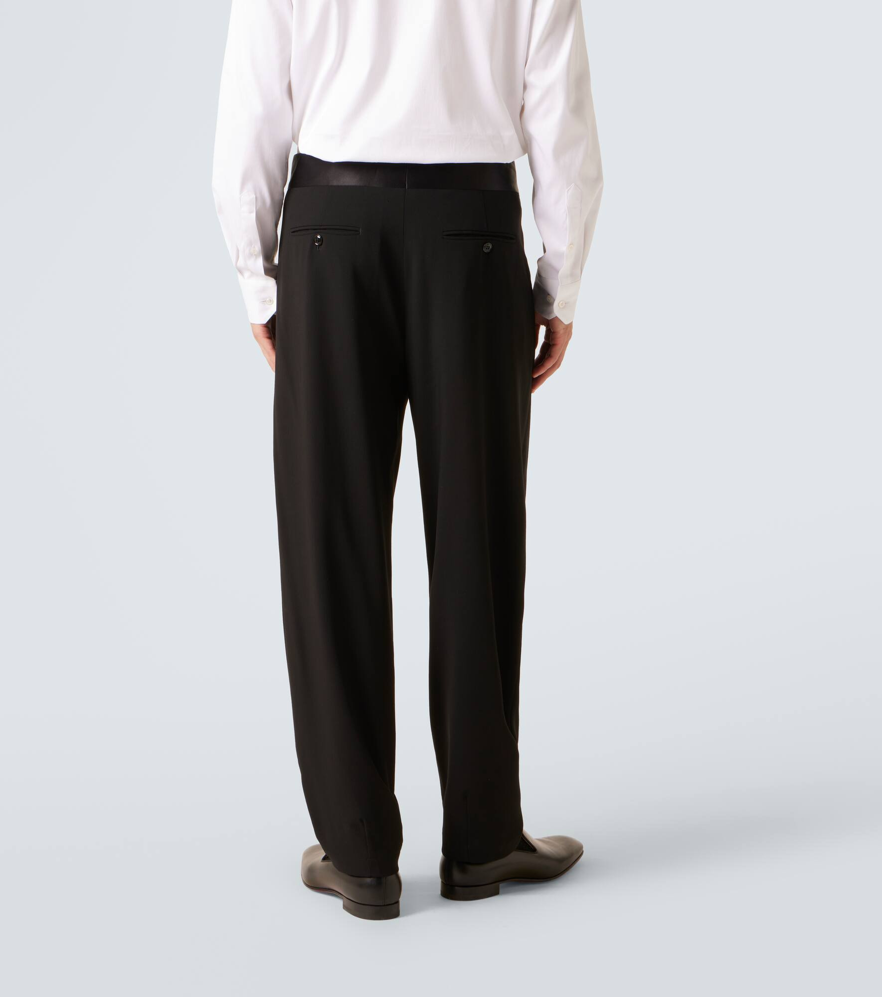 Double-breasted virgin wool suit - 6