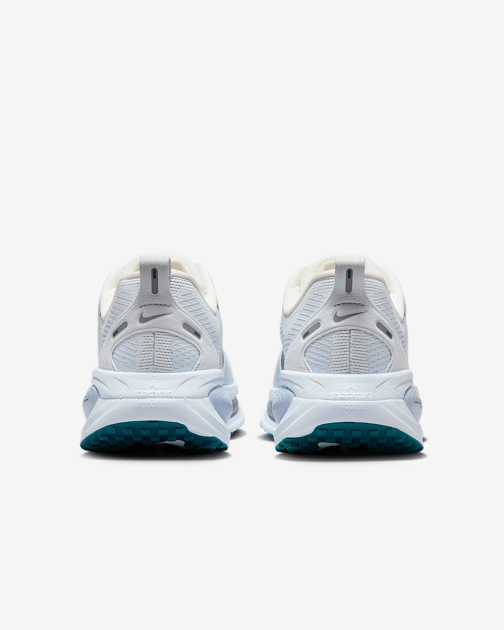 Nike Vomero 18 Women's Road Running Shoes - 6