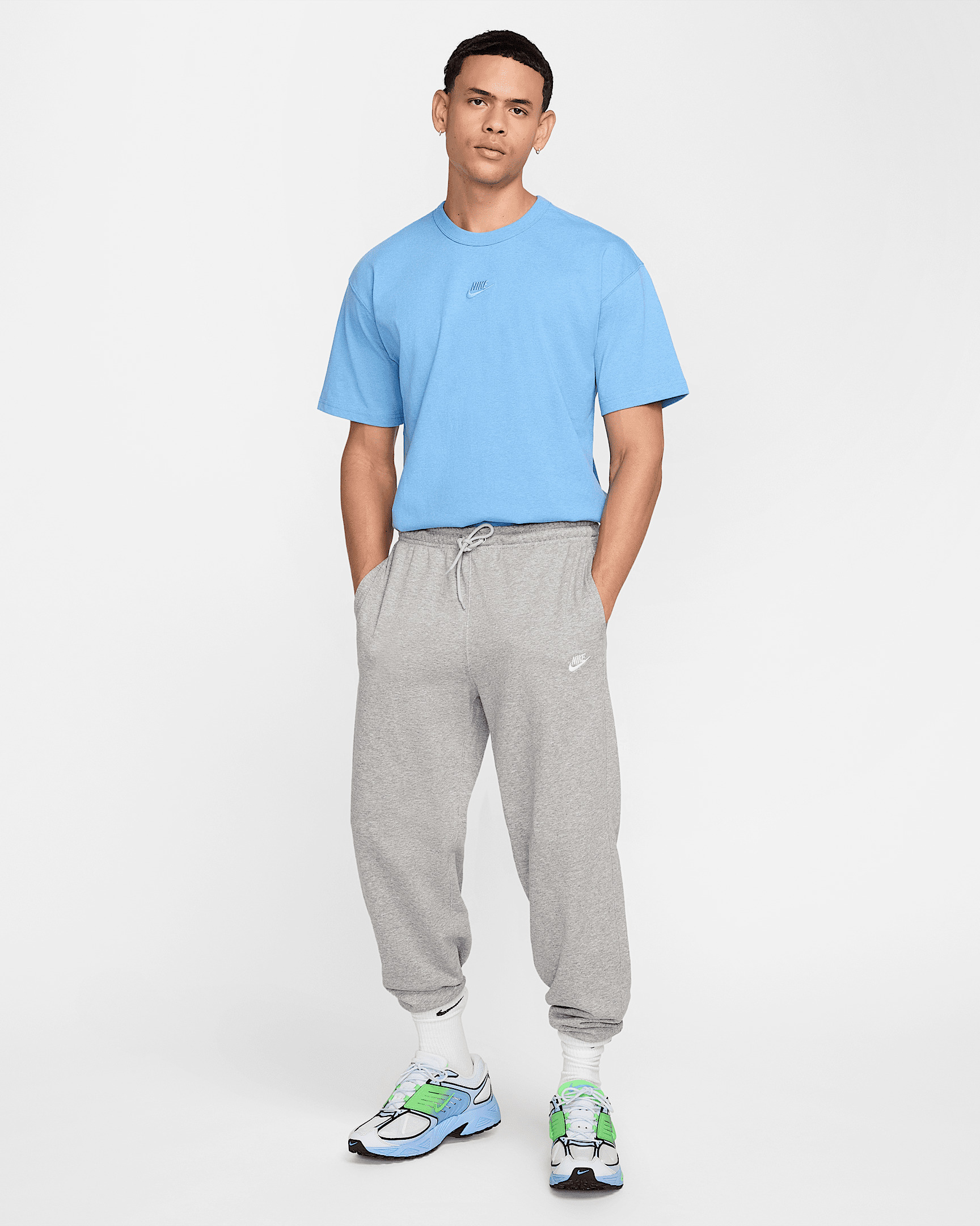 Nike Sportswear Premium Essentials Men's T-Shirt - 6