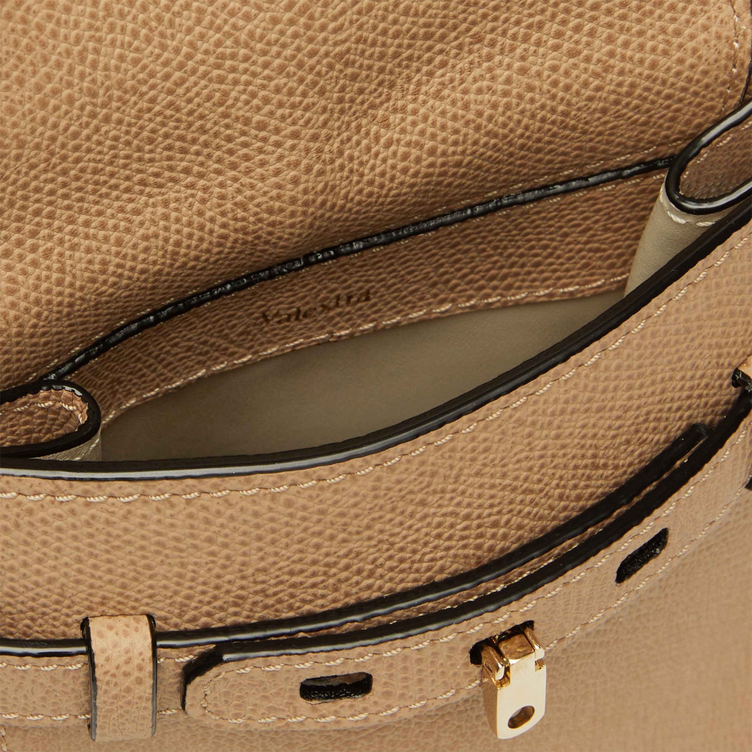 Valextra – Brera B Slim Crossbody Bag – Beige Cachemire - 2