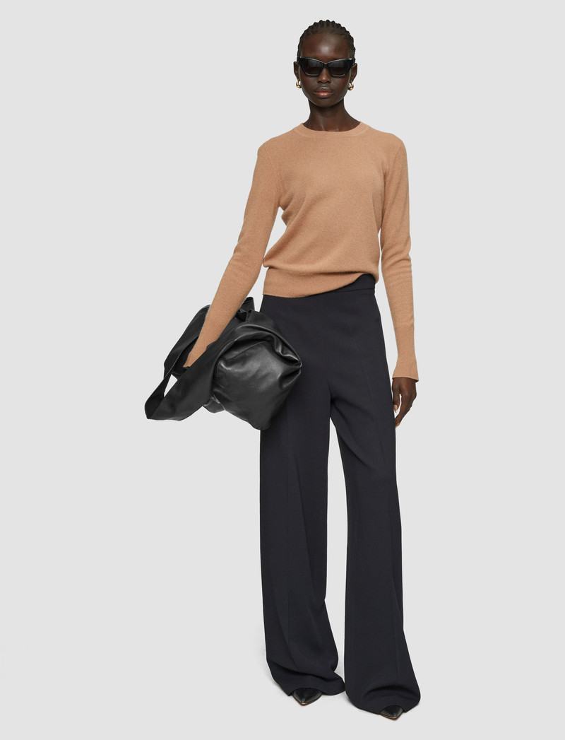 JOSEPH Light Pure Cashmere Round Neck Jumper outlook