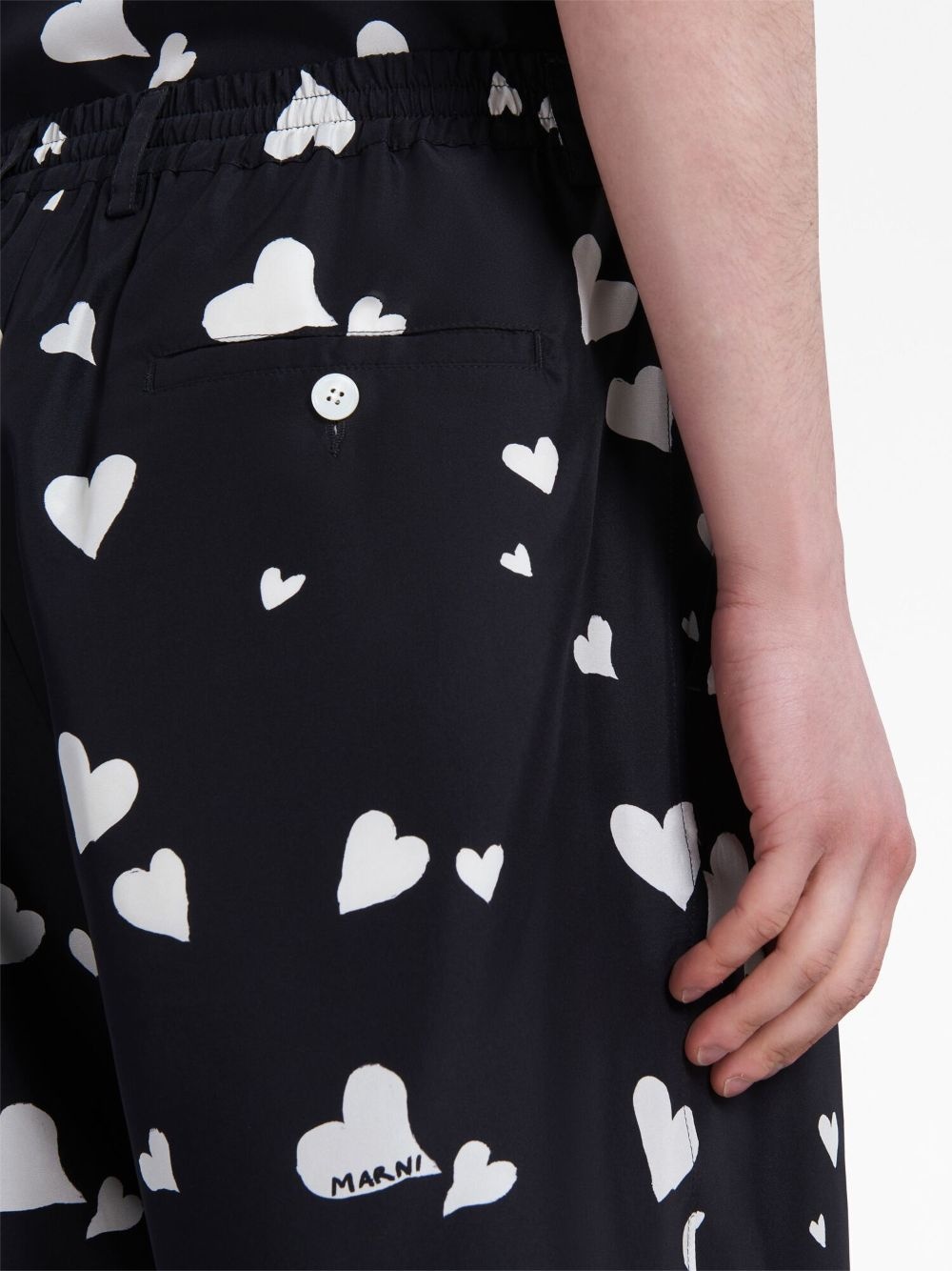 heart-print silk Bermuda shorts - 4