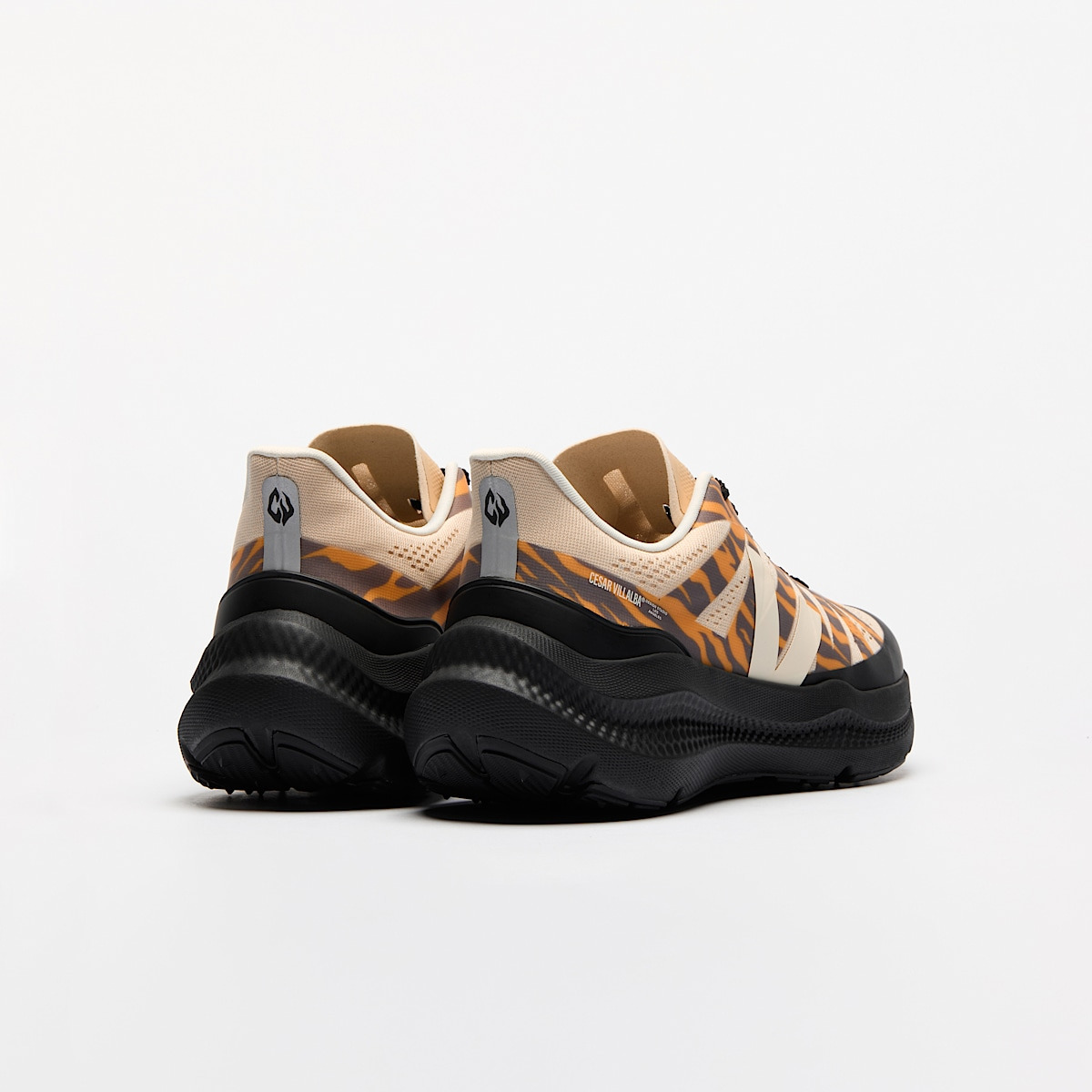CONDOR 3 ADVANCED VEJA X CESAR VILLALBA AREIA CASHEW OURO - 3