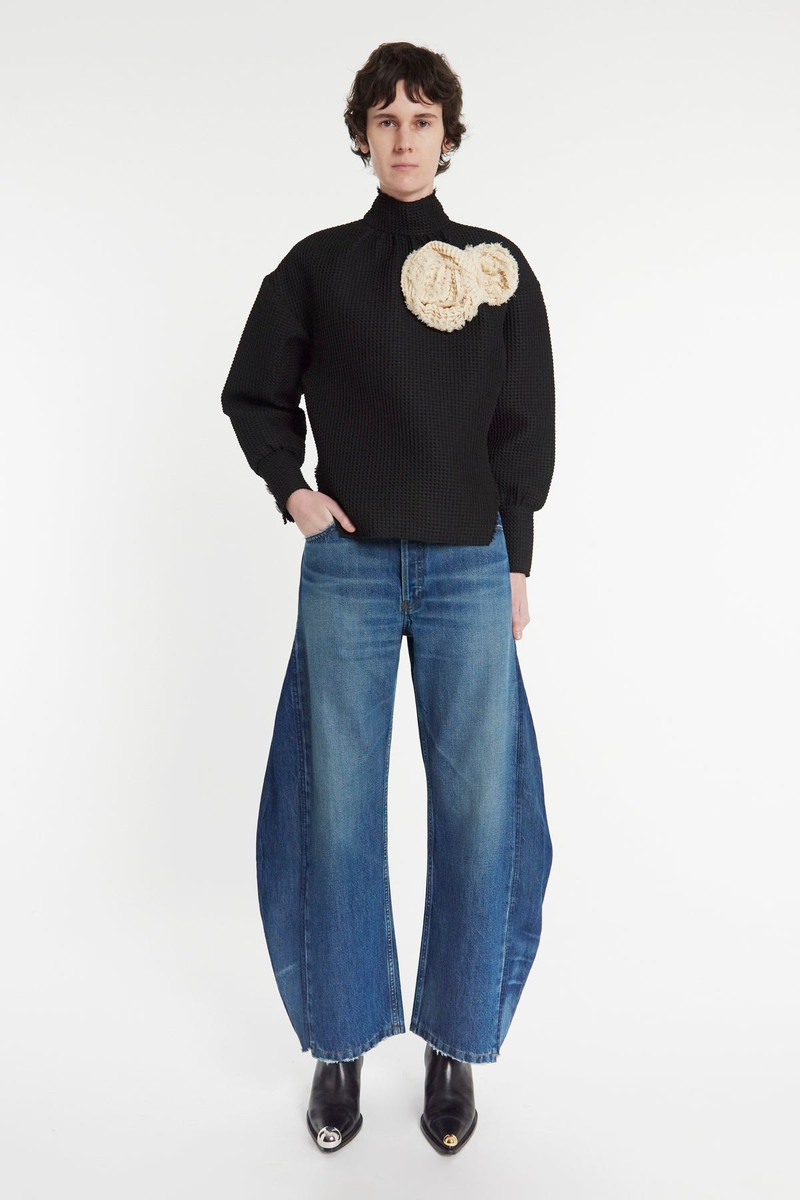 WAFFLE TEXTURE TOP WITH 3D FLOWERS BLACK 6