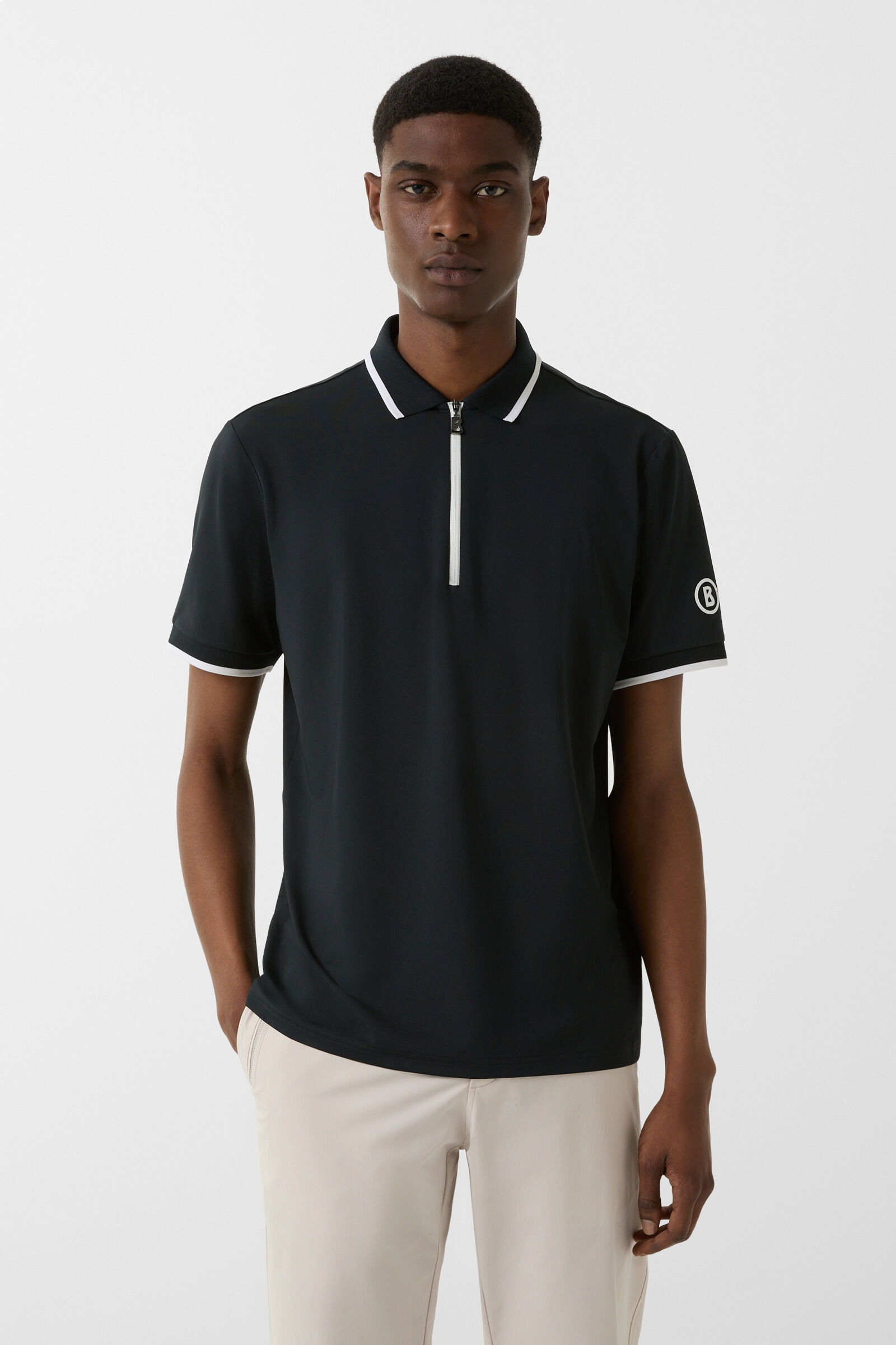 Cody functional short-sleeved top in Black - 2