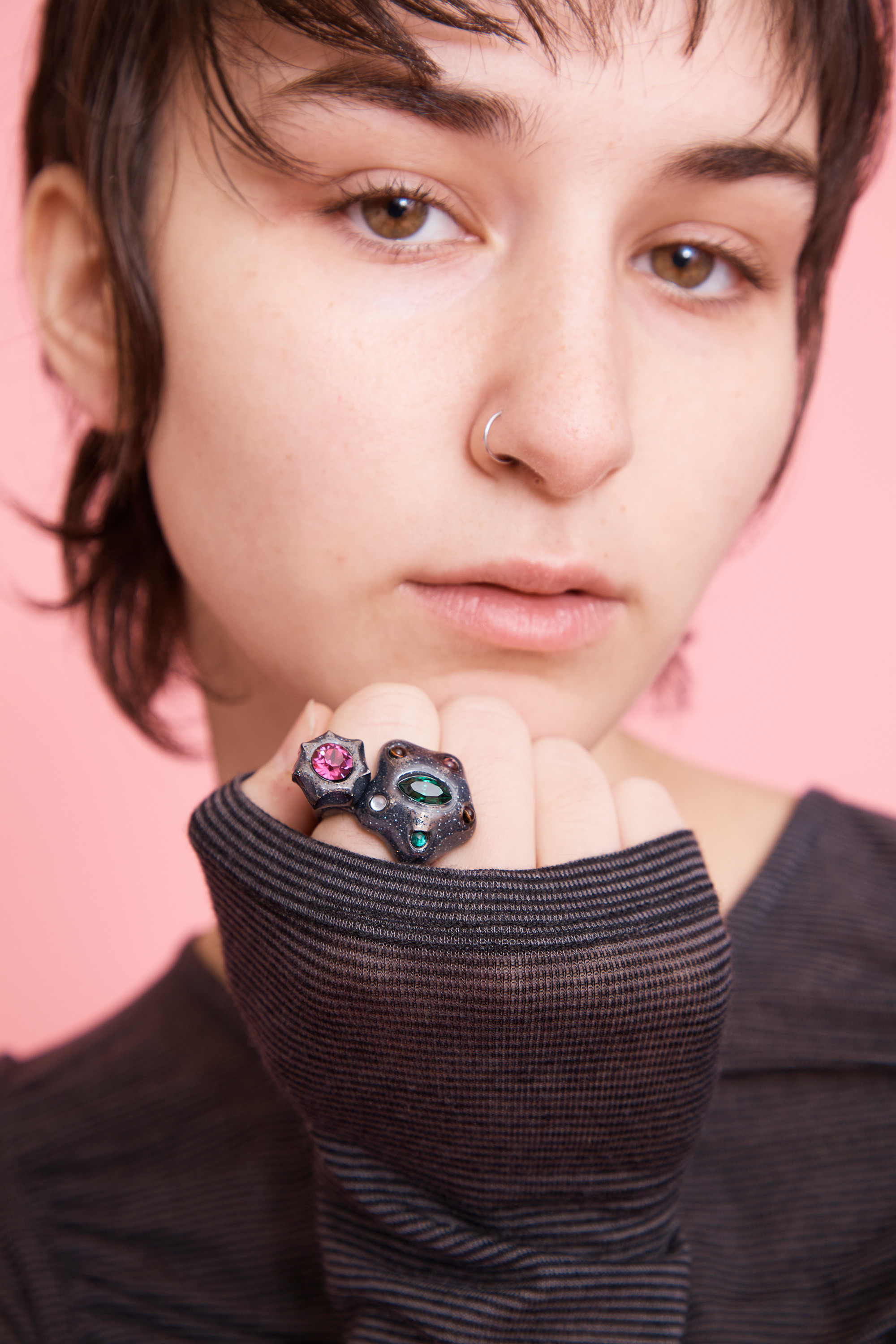 GLITTER BLACK STARLET RING - 2