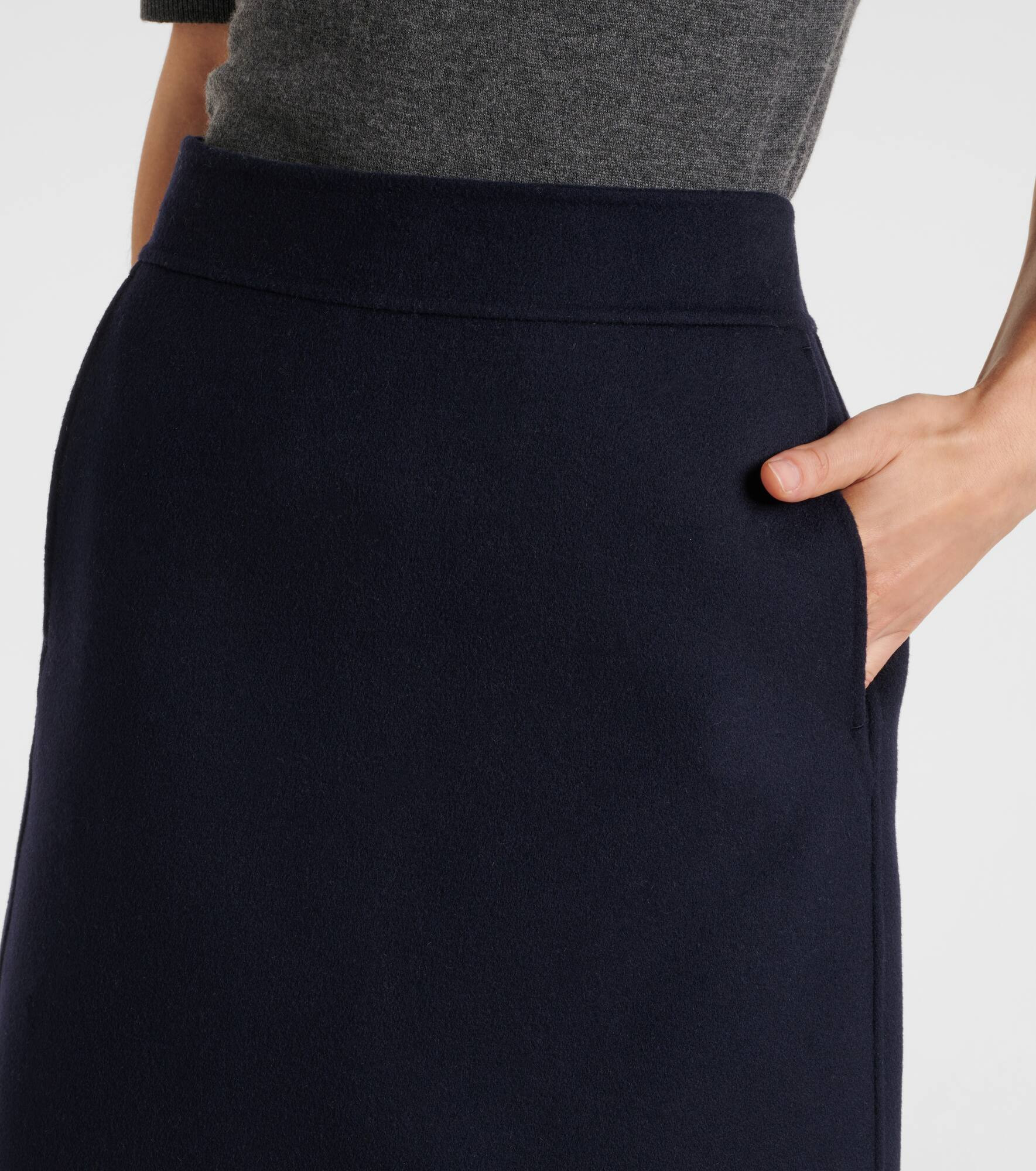 Virgin wool pencil skirt - 4
