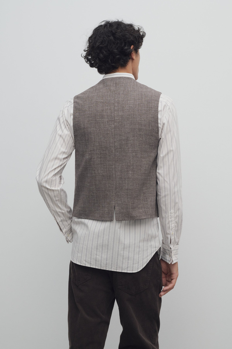 Yuri Vest in Silk, Linen, and Virgin Wool 5