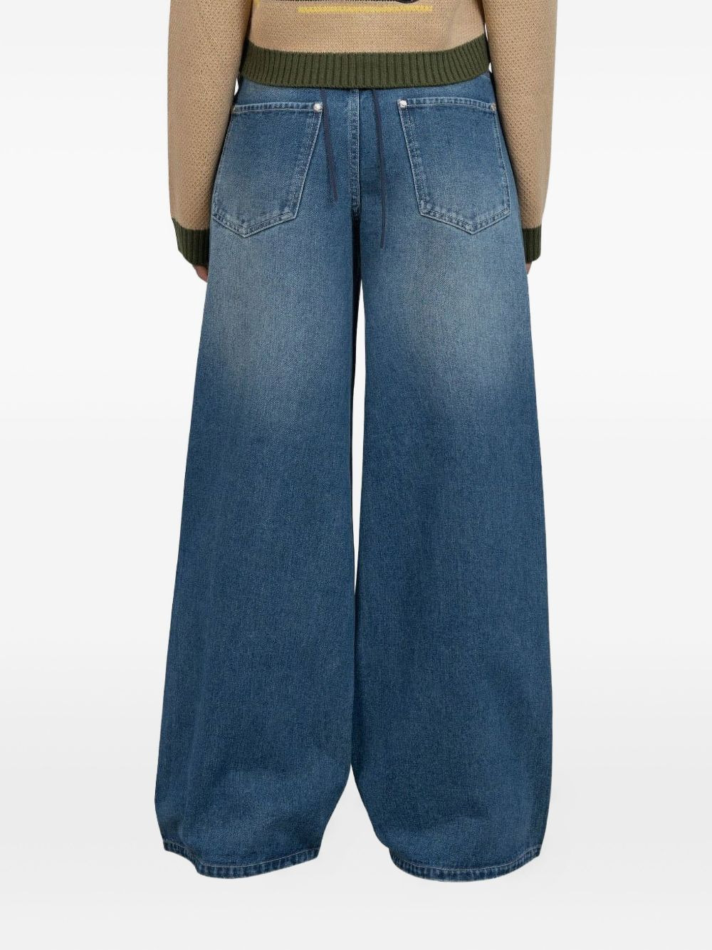 low-rise jeans - 3