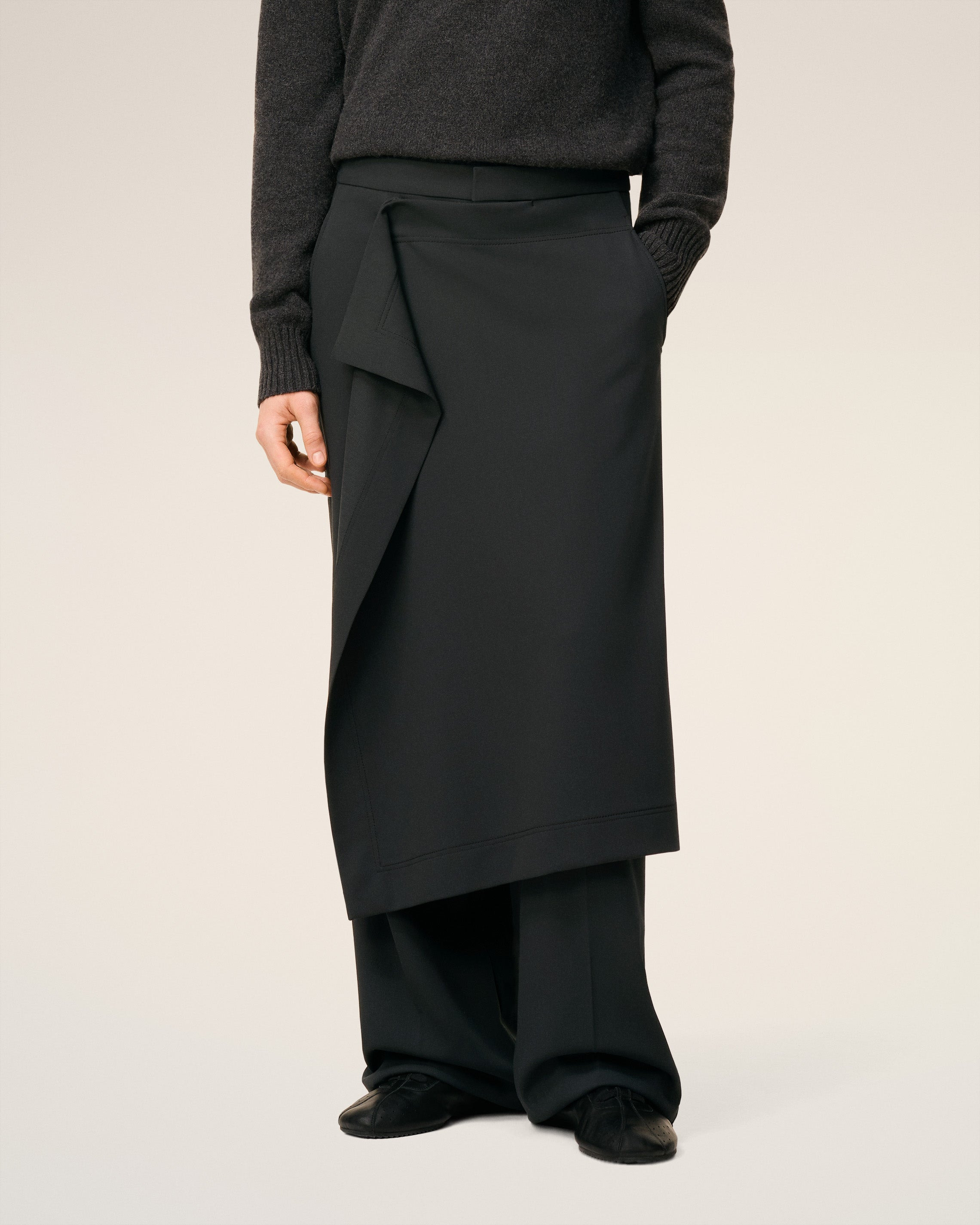 BLACK WOOL PANEL LARGE TROUSERS - 3