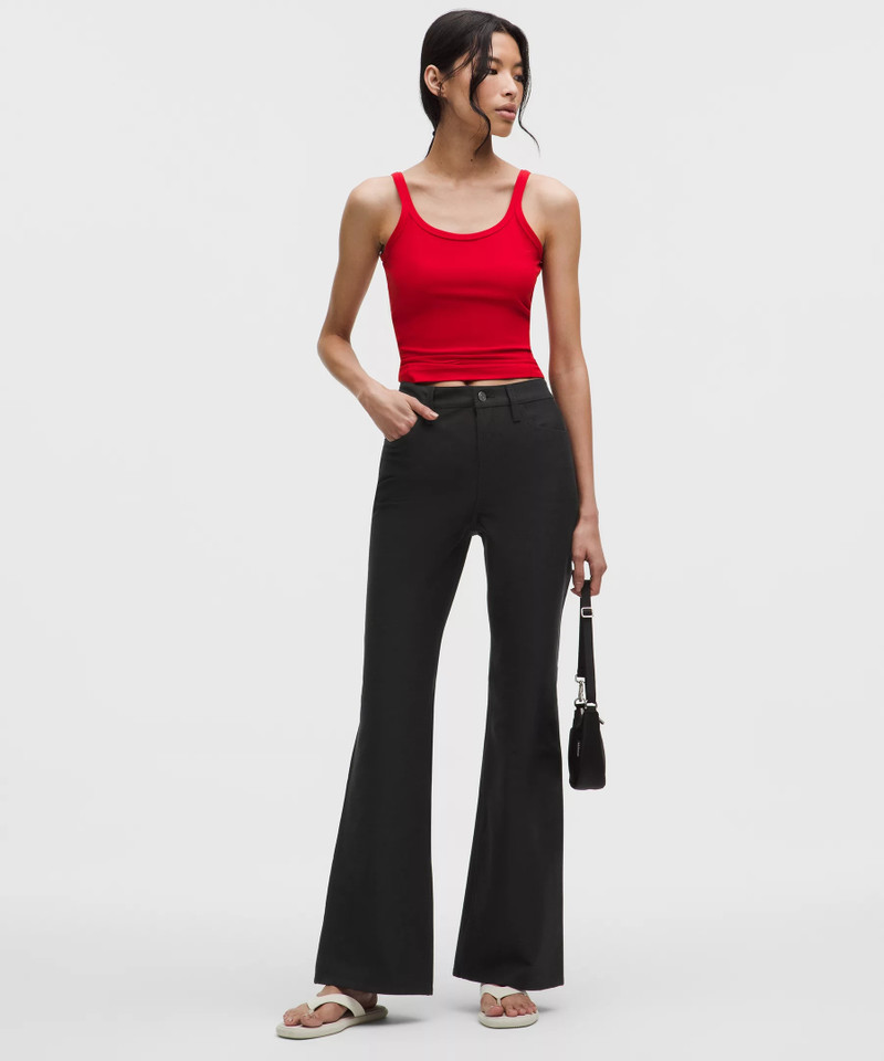 EasyFive High-Rise Subtle-Flare Pant *Short 1