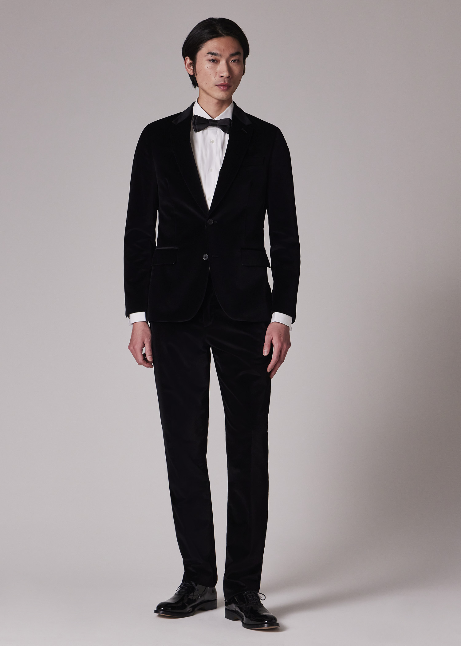 Tailored-Fit Black Velvet Blazer - 5